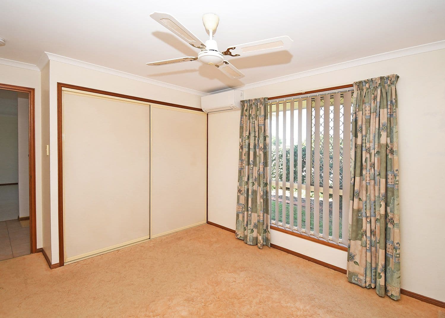 110 Caddy Avenue, Urraween QLD 4655, Urraween - Thumbnail 6