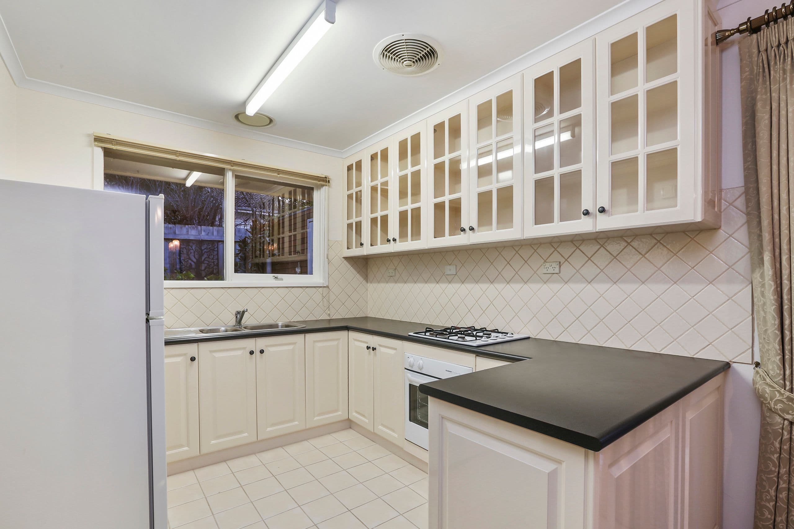 12 Cedar Grove, Highton VIC 3216, Highton - Thumbnail 6