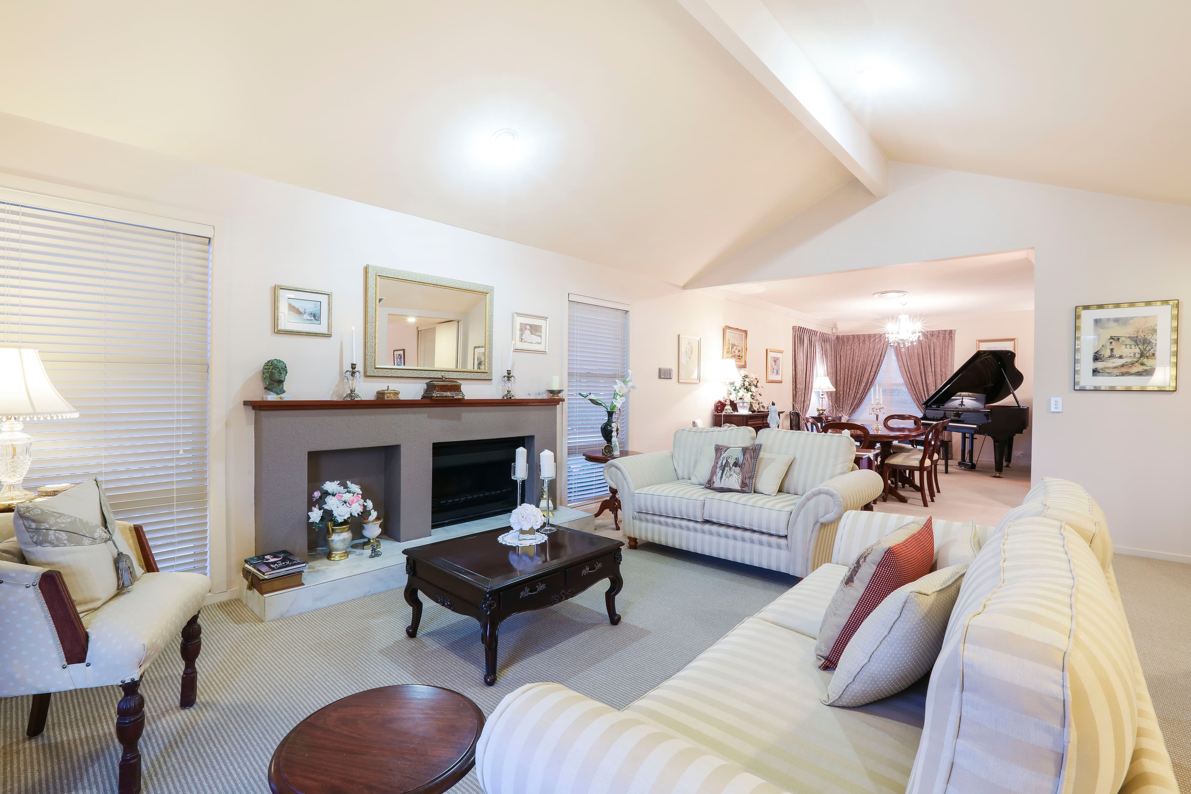 34 Meadowlake Drive, Carrara QLD 4211, Carrara - Thumbnail 7