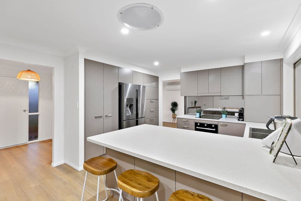 3 Carisbrooke Court, Birkdale QLD 4159, Birkdale - Image 1