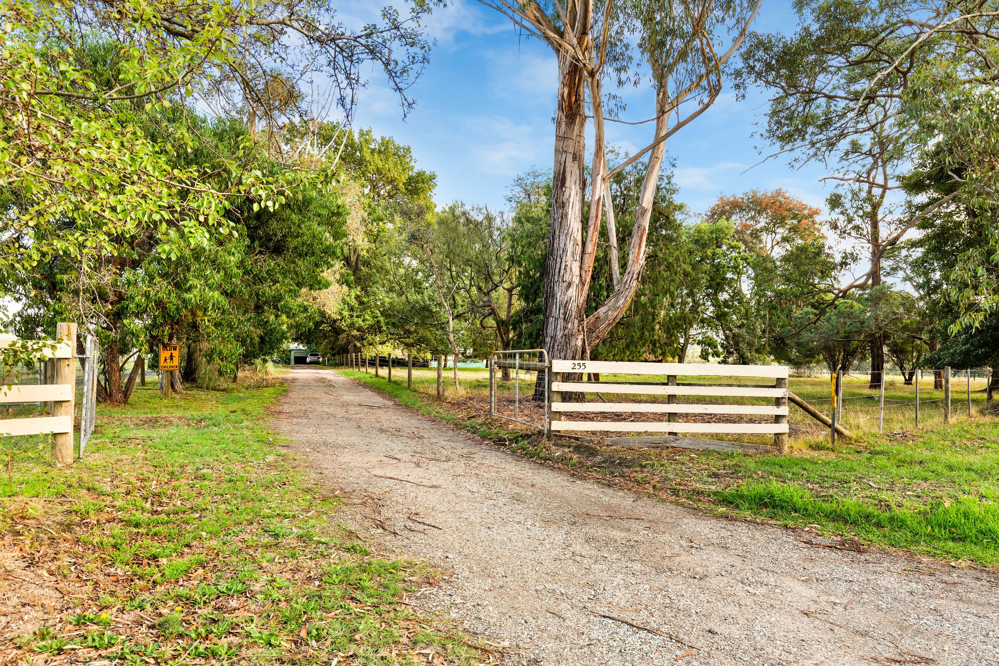 255 Pryor Road, Drouin VIC 3818, Drouin - Thumbnail 8