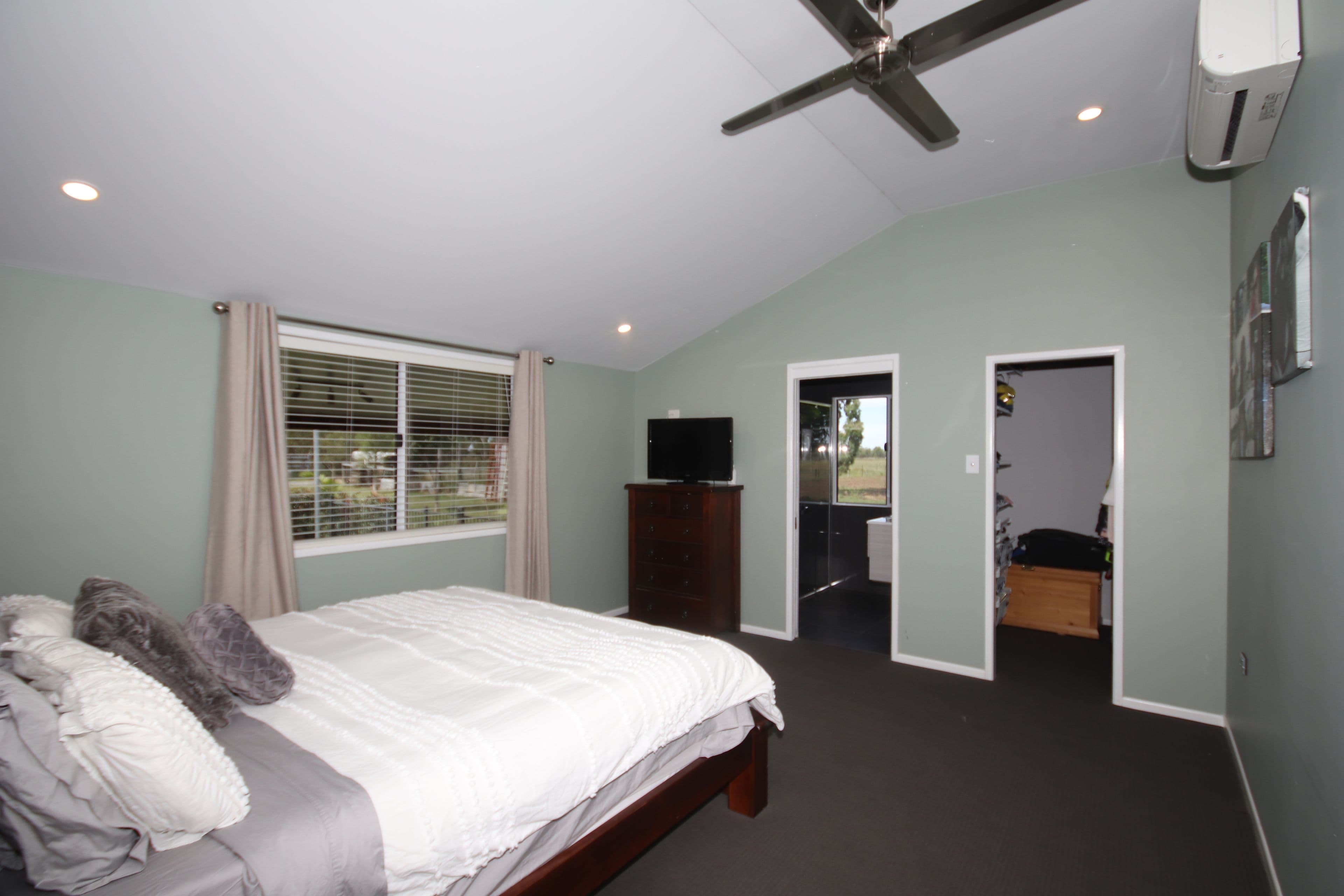 200 Callide Road, Biloela QLD 4715, Biloela - Thumbnail 8