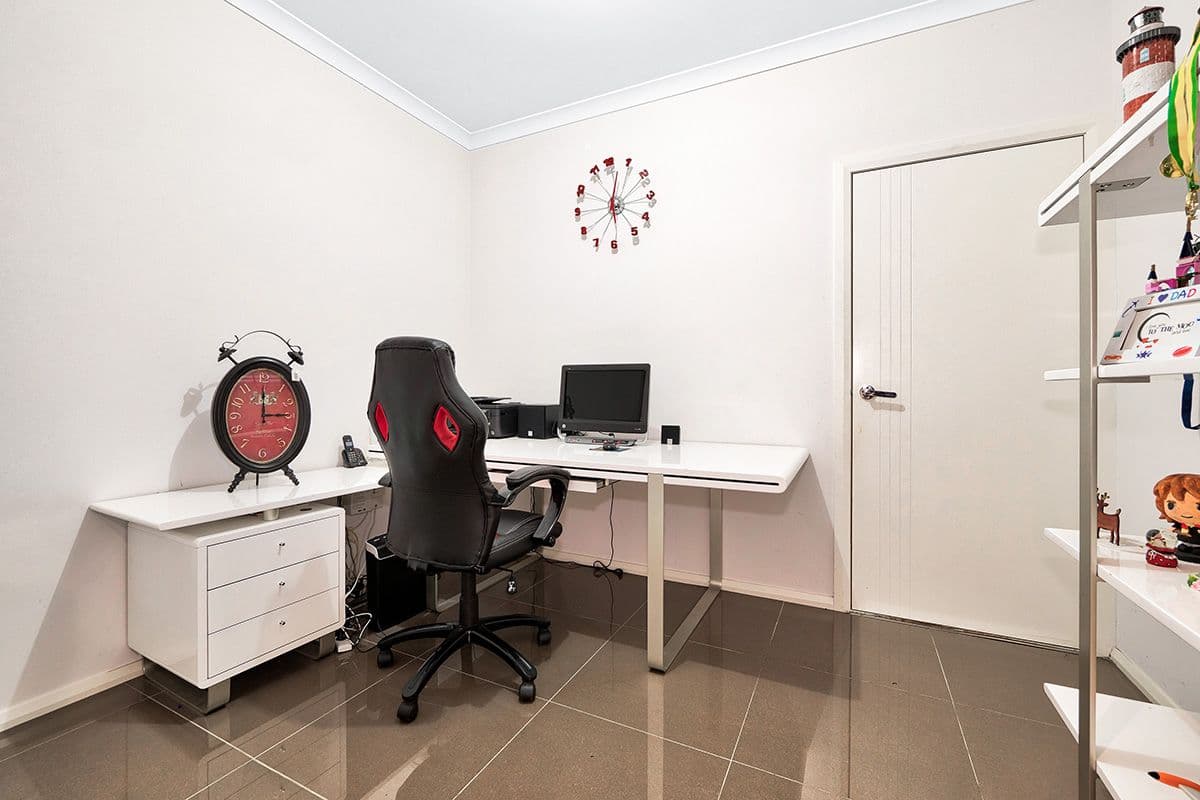 176 Selandra Boulevard, Clyde North VIC 3978, Clyde North - Thumbnail 4
