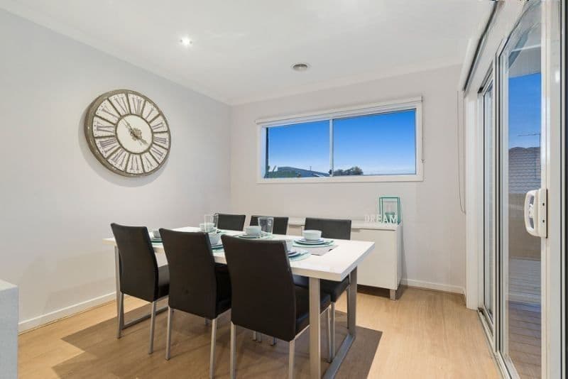 15 Hayton Park Boulevard, Cranbourne West VIC 3977, Cranbourne West - Thumbnail 5