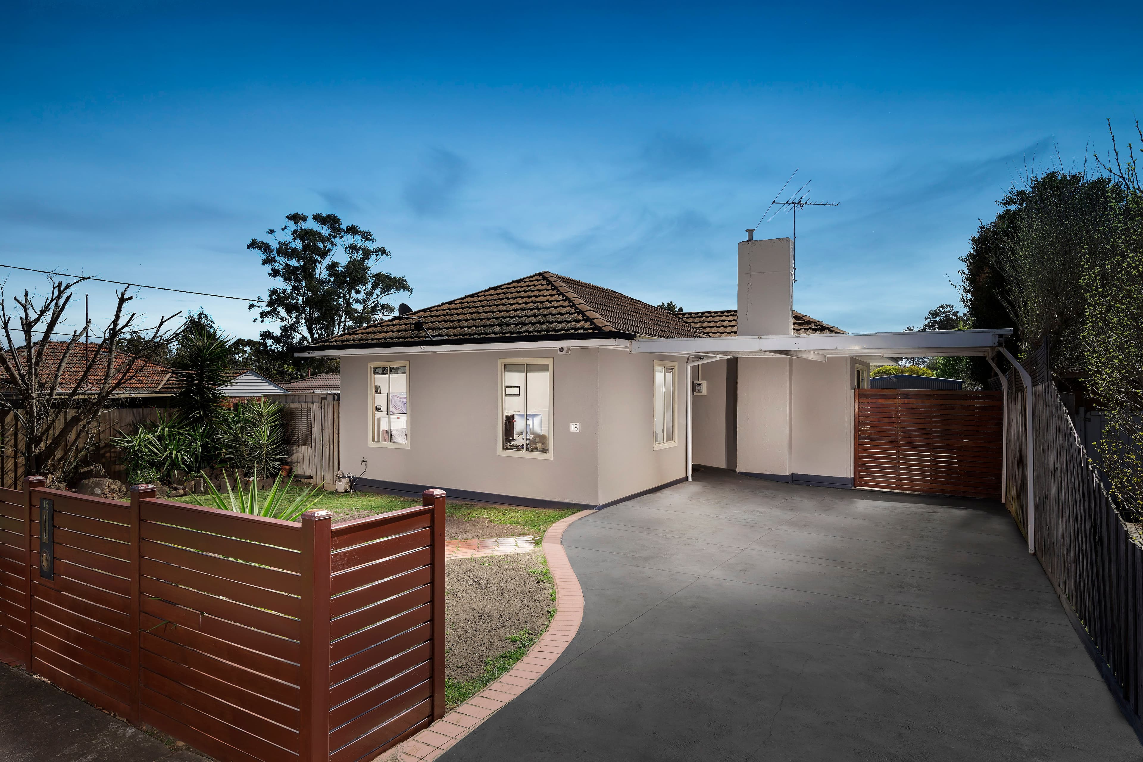 18 Ebony Parade, Heidelberg West VIC 3081, Heidelberg West - Image 1