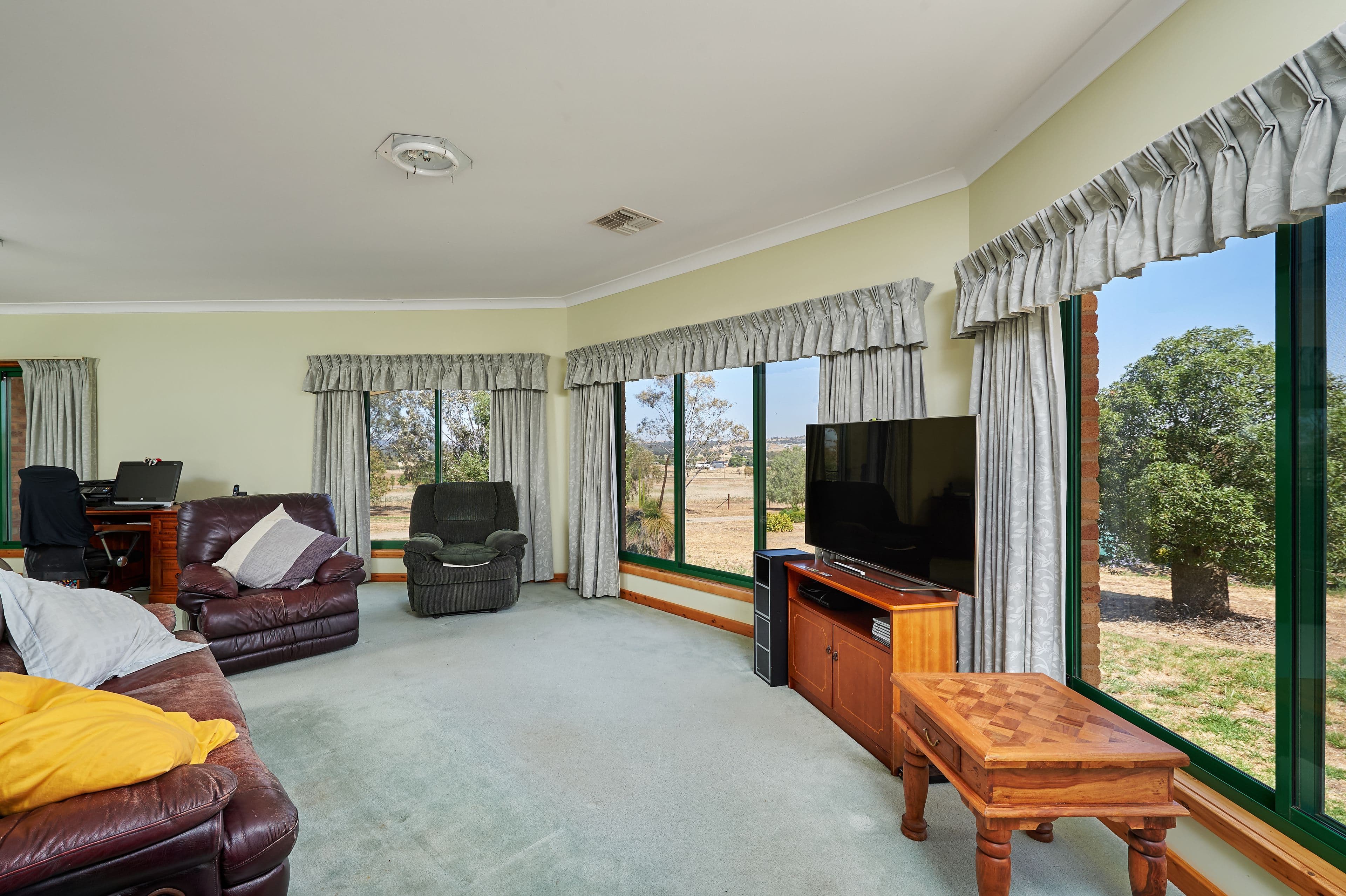351 East Street, Cartwrights Hill - Thumbnail 5
