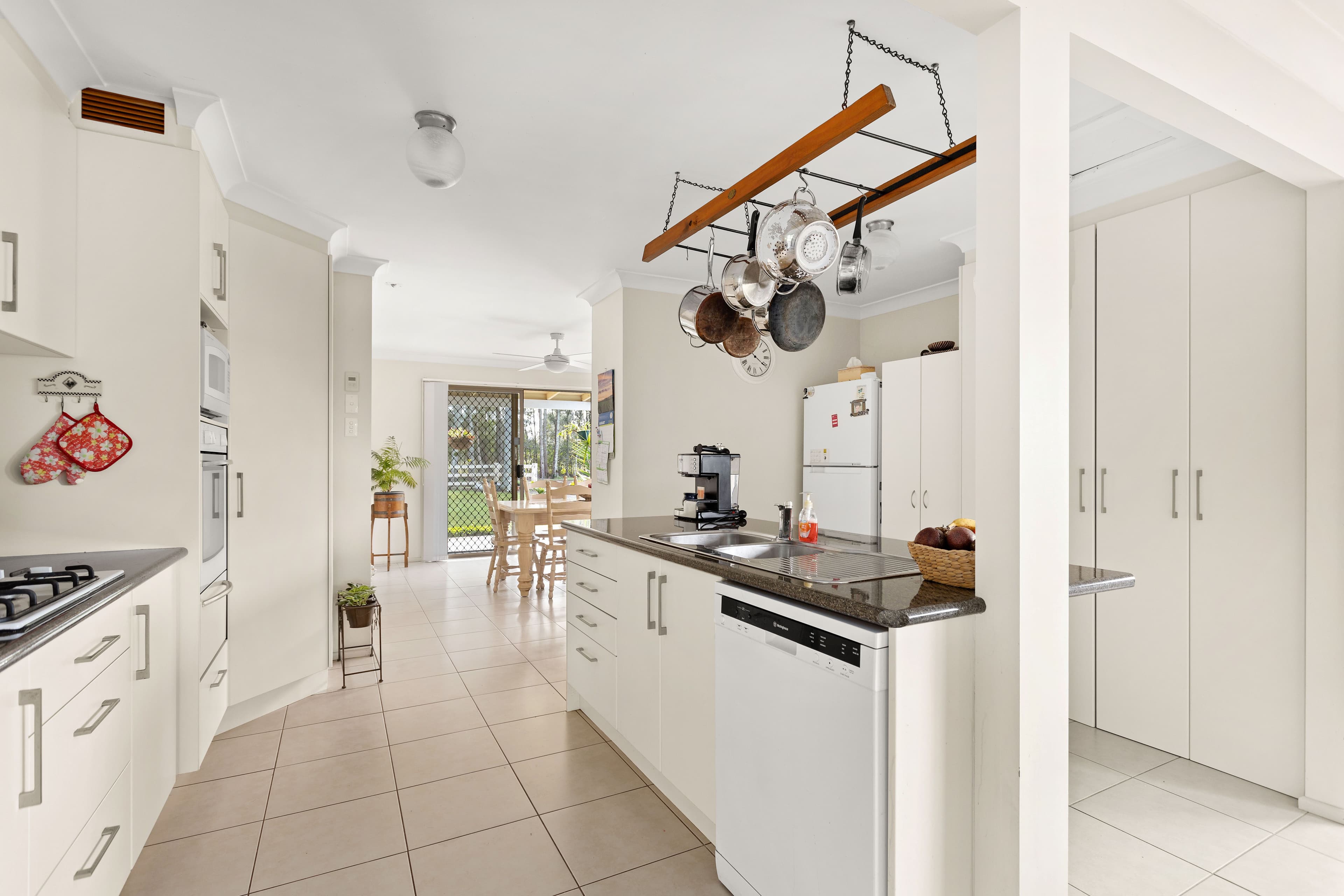 10 Narrung Place, Oxley Island NSW 2430, Oxley Island - Thumbnail 5