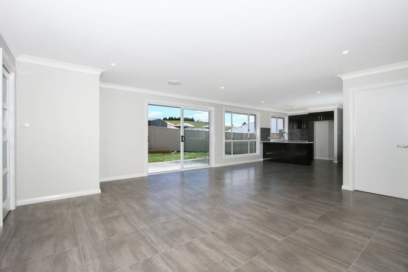 5 Lucas Close, Goulburn NSW 2580, Goulburn - Thumbnail 2