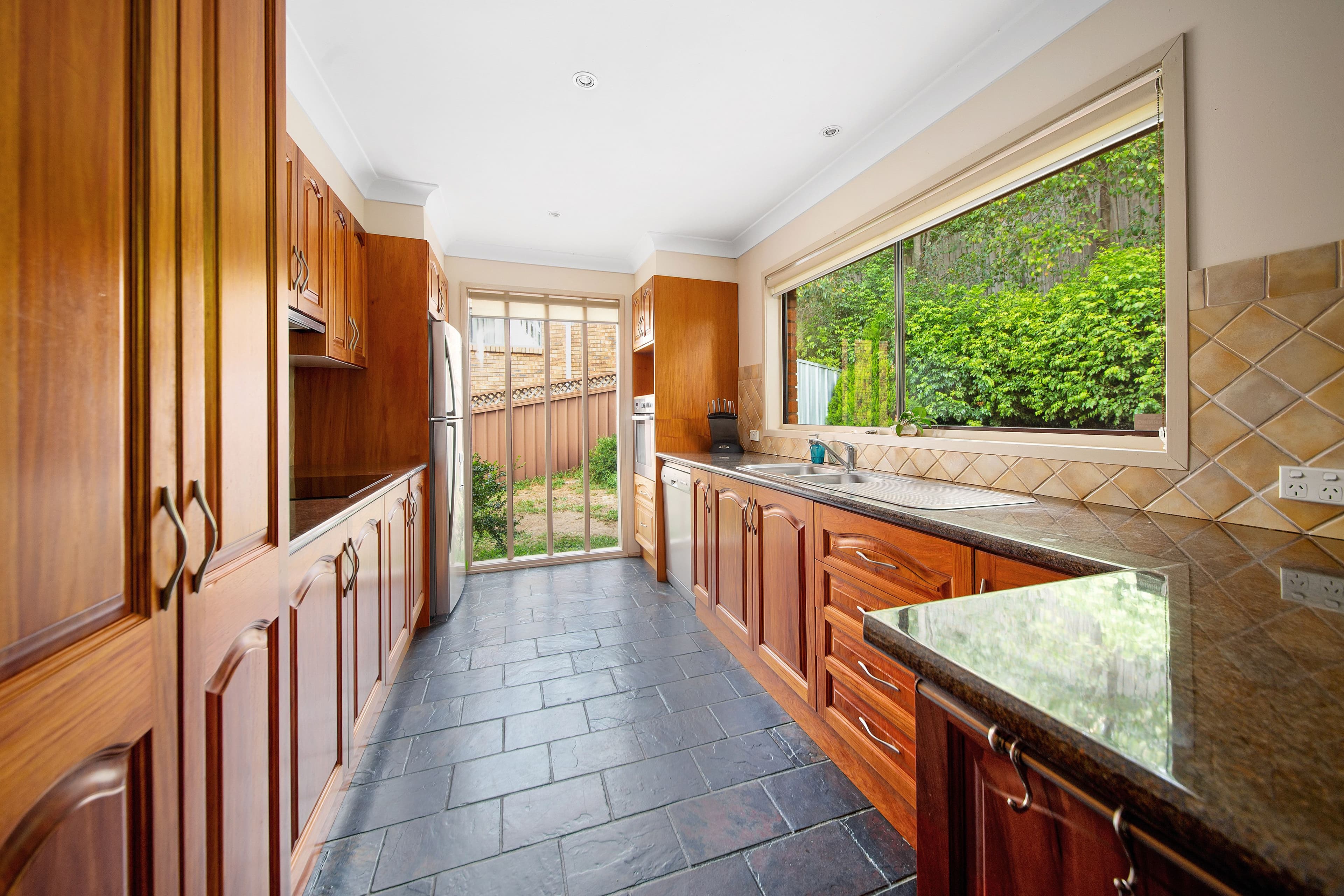 44 Yanderra Avenue, Bangor - Thumbnail 4