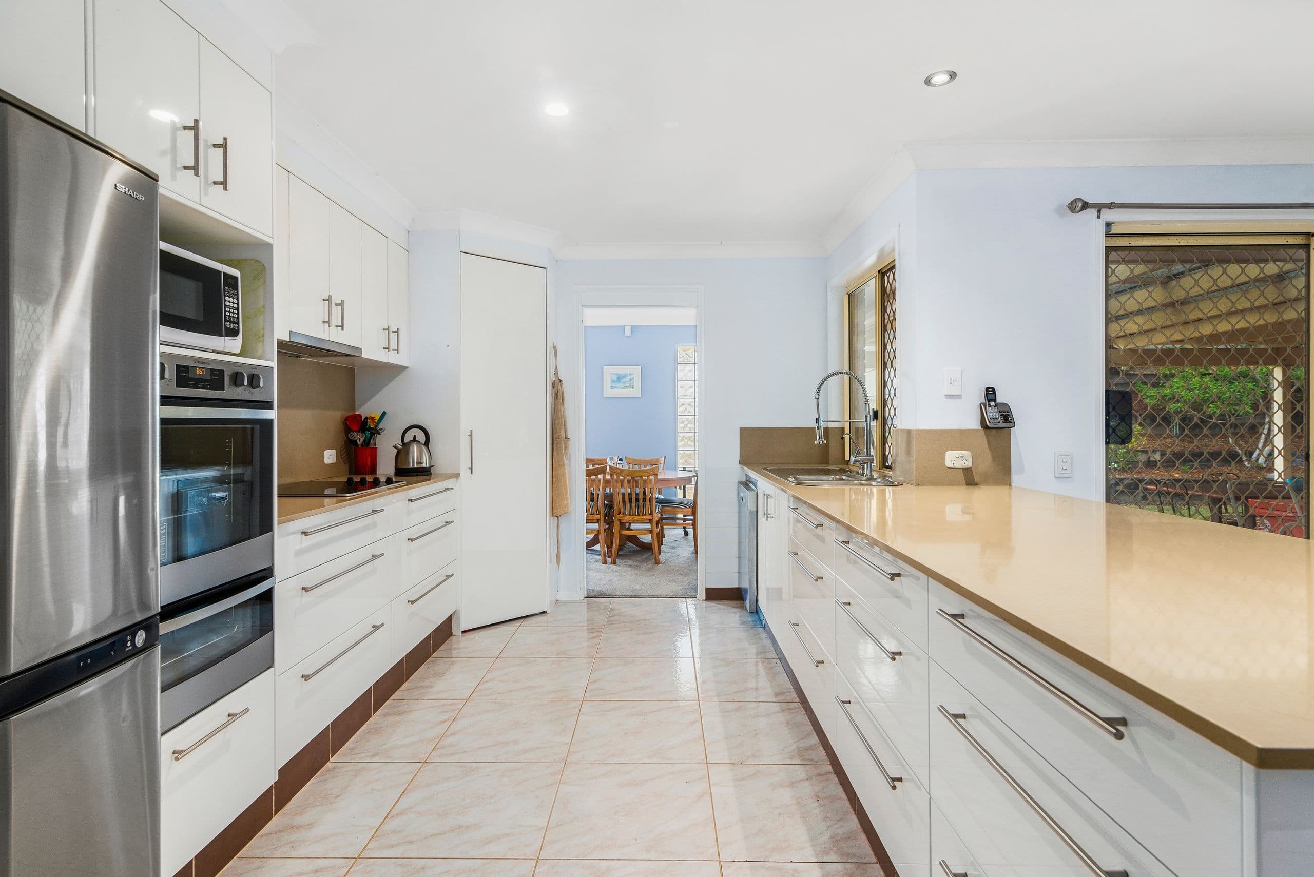 24 Rees Court, Elanora QLD 4221, Elanora - Thumbnail 4