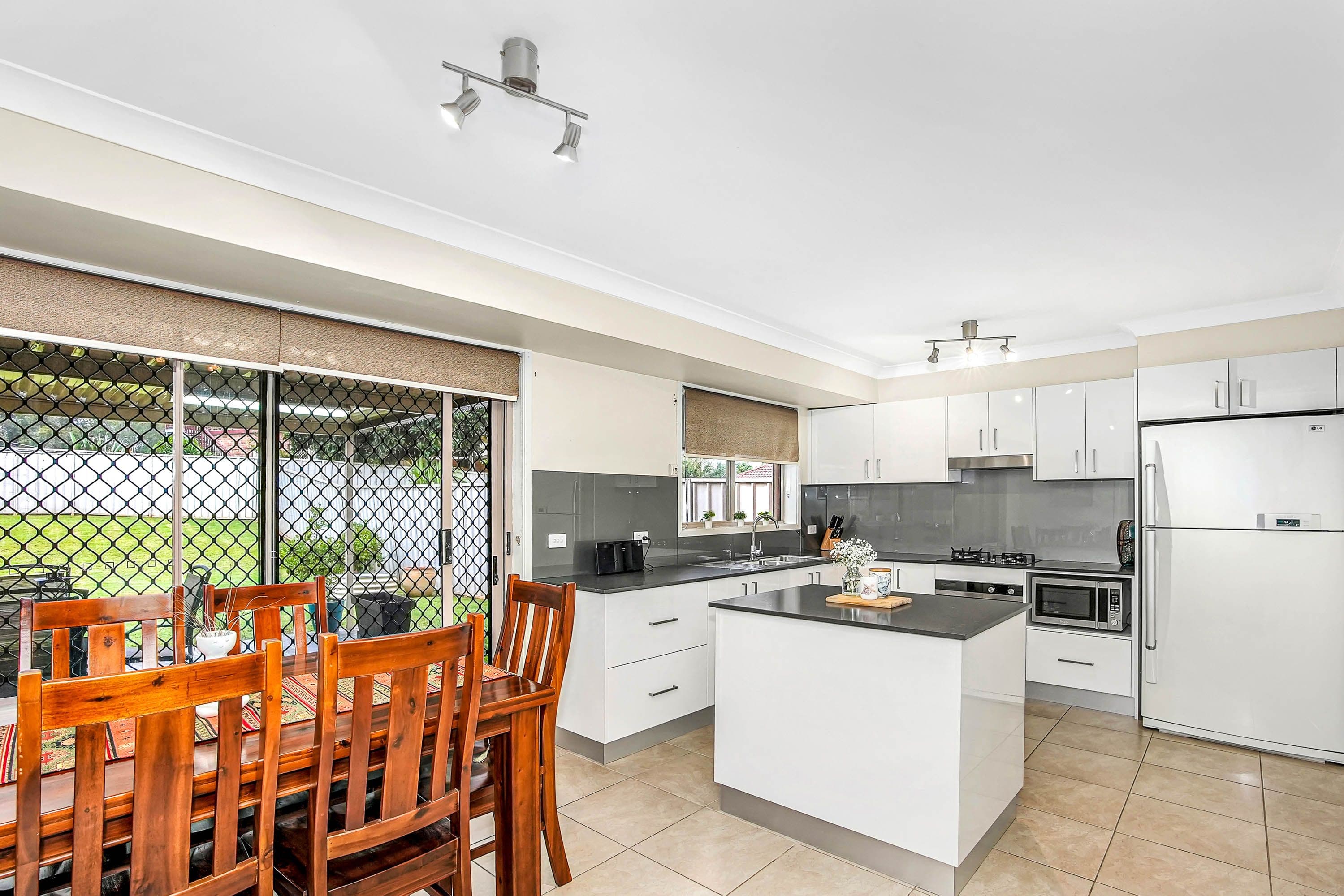 25 Griffin Place, Doonside NSW 2767, Doonside - Thumbnail 3