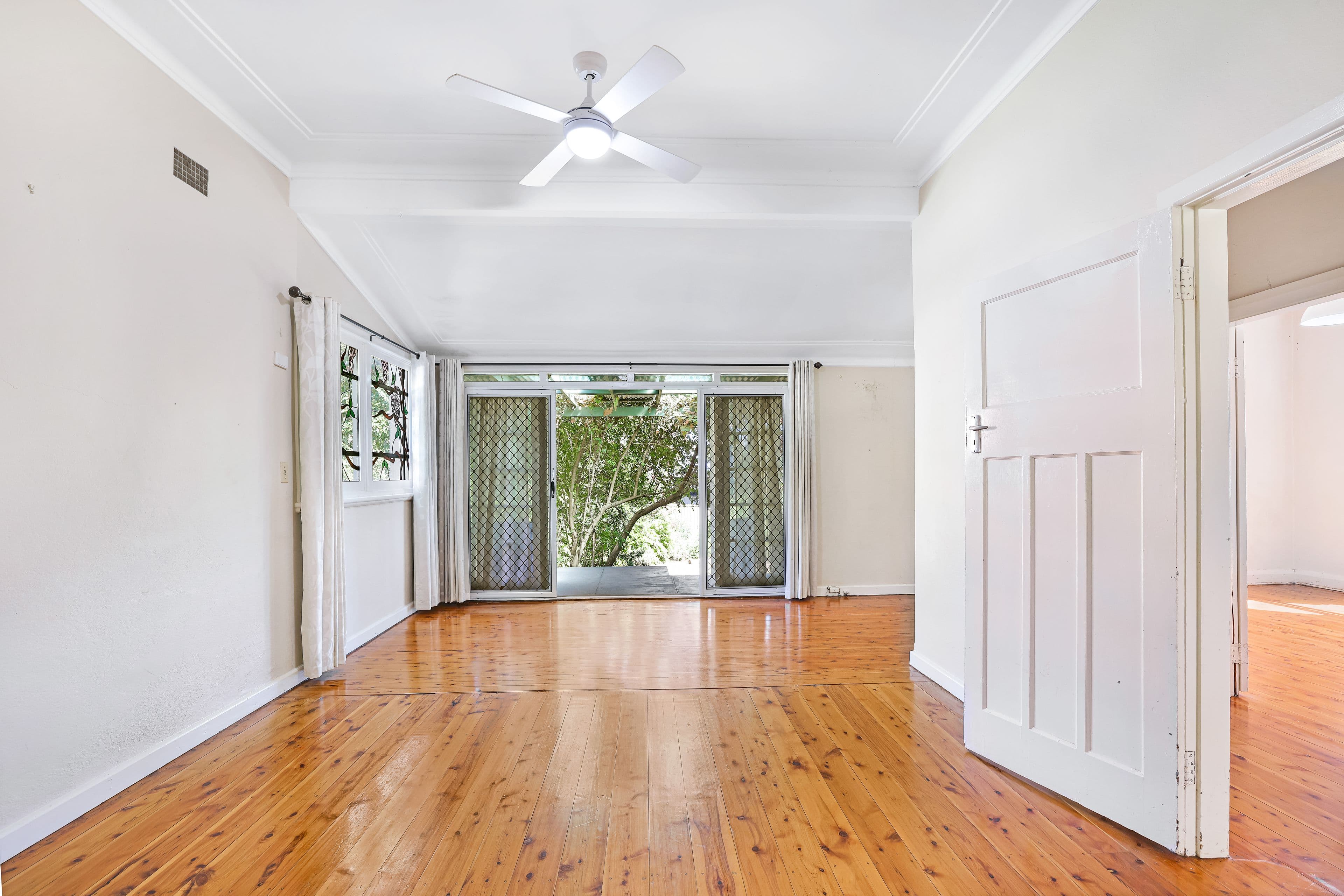 52 Dowell Avenue, Tamworth NSW 2340, Tamworth - Thumbnail 3