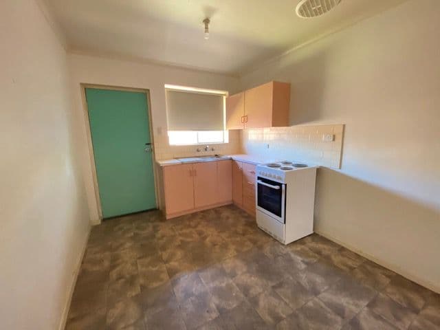 1/2 Broadbent Terrace, Whyalla SA 5600, Whyalla - Thumbnail 5