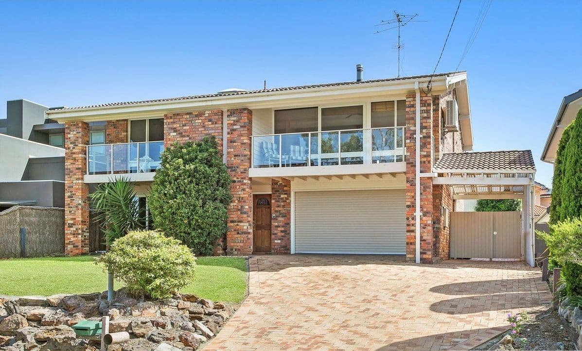 10 Cranbrook Place, Illawong NSW 2234, Illawong - Image 1