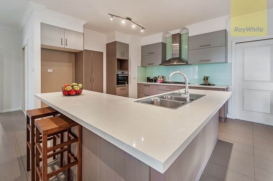 2 Healesville Loop, Craigieburn VIC 3064, Craigieburn - Thumbnail 2