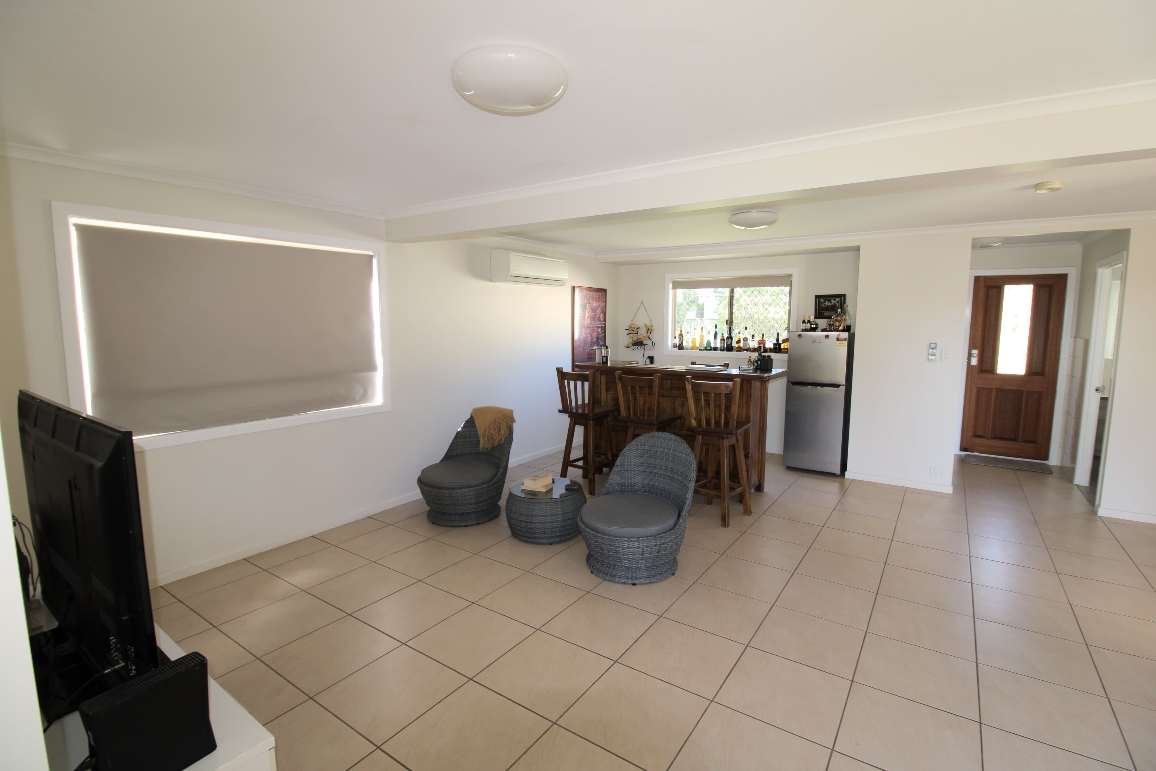 8 Egan, Emerald QLD 4720, Emerald - Thumbnail 2