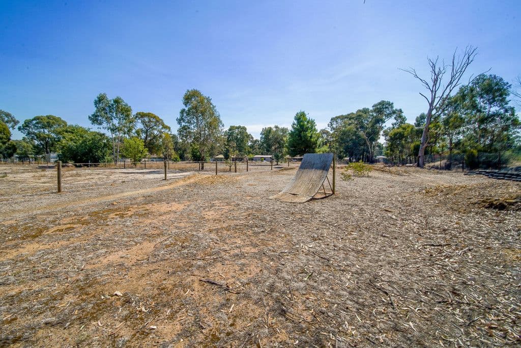 60 Golf Course Road, Ascot VIC 3364, Ascot - Thumbnail 6