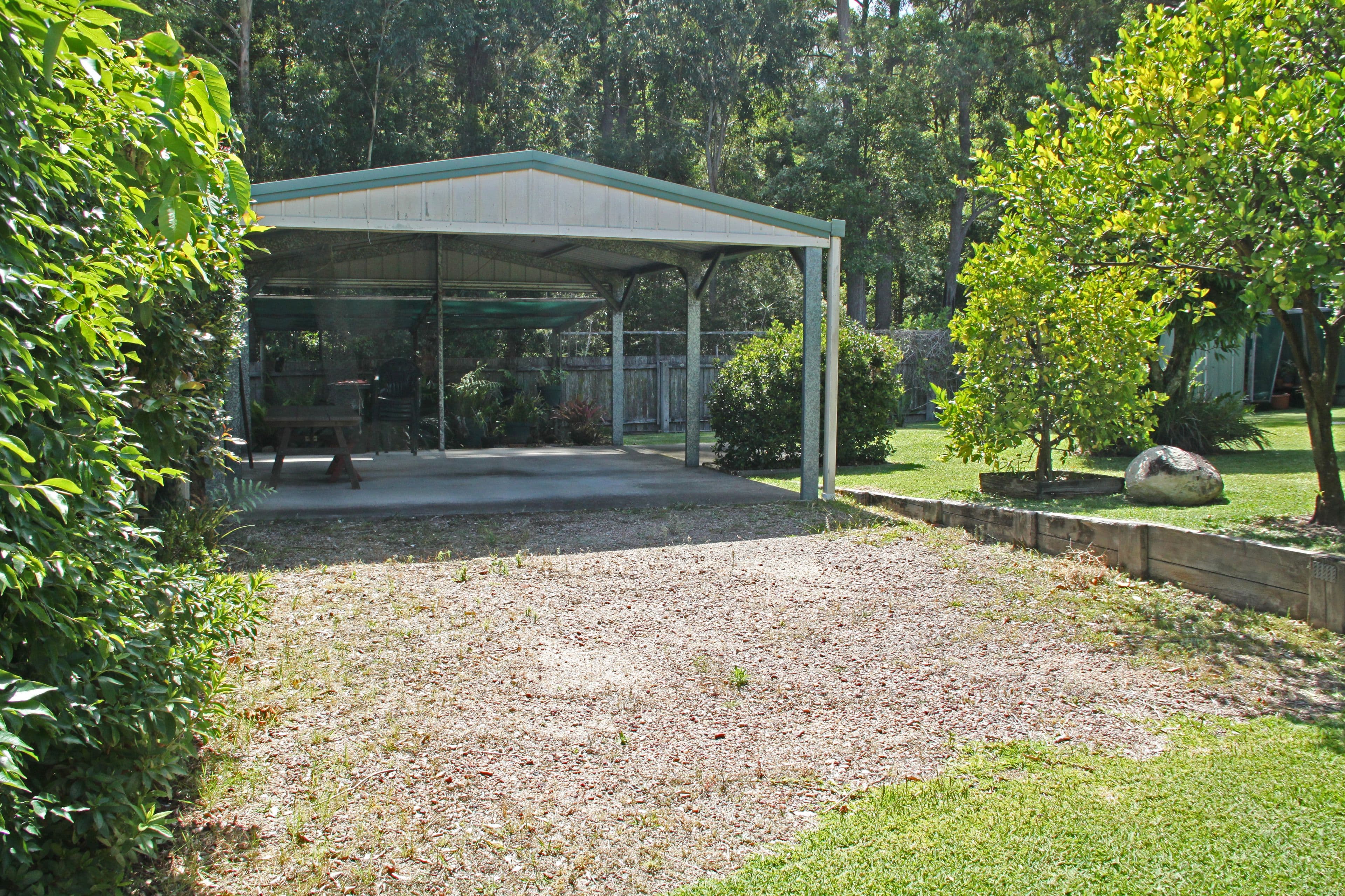 23 Ellerslie Crescent, Lakewood - Thumbnail 4