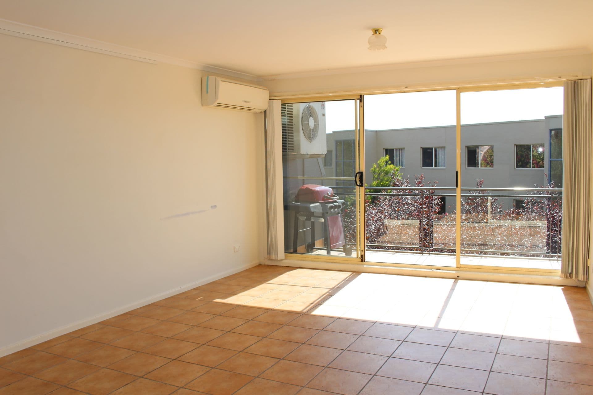 58/13 Chandler Street, Belconnen ACT 2617, Belconnen - Thumbnail 2