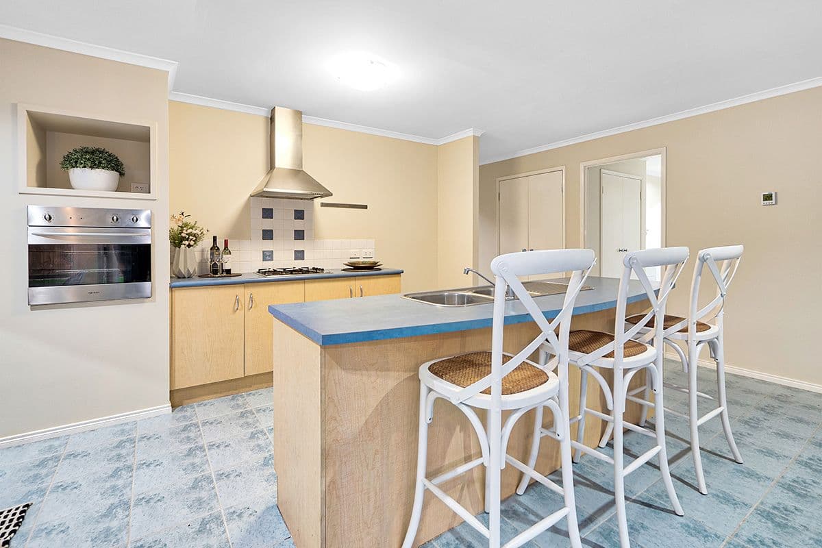 22 Bounty Way, Berwick VIC 3806, Berwick - Thumbnail 4