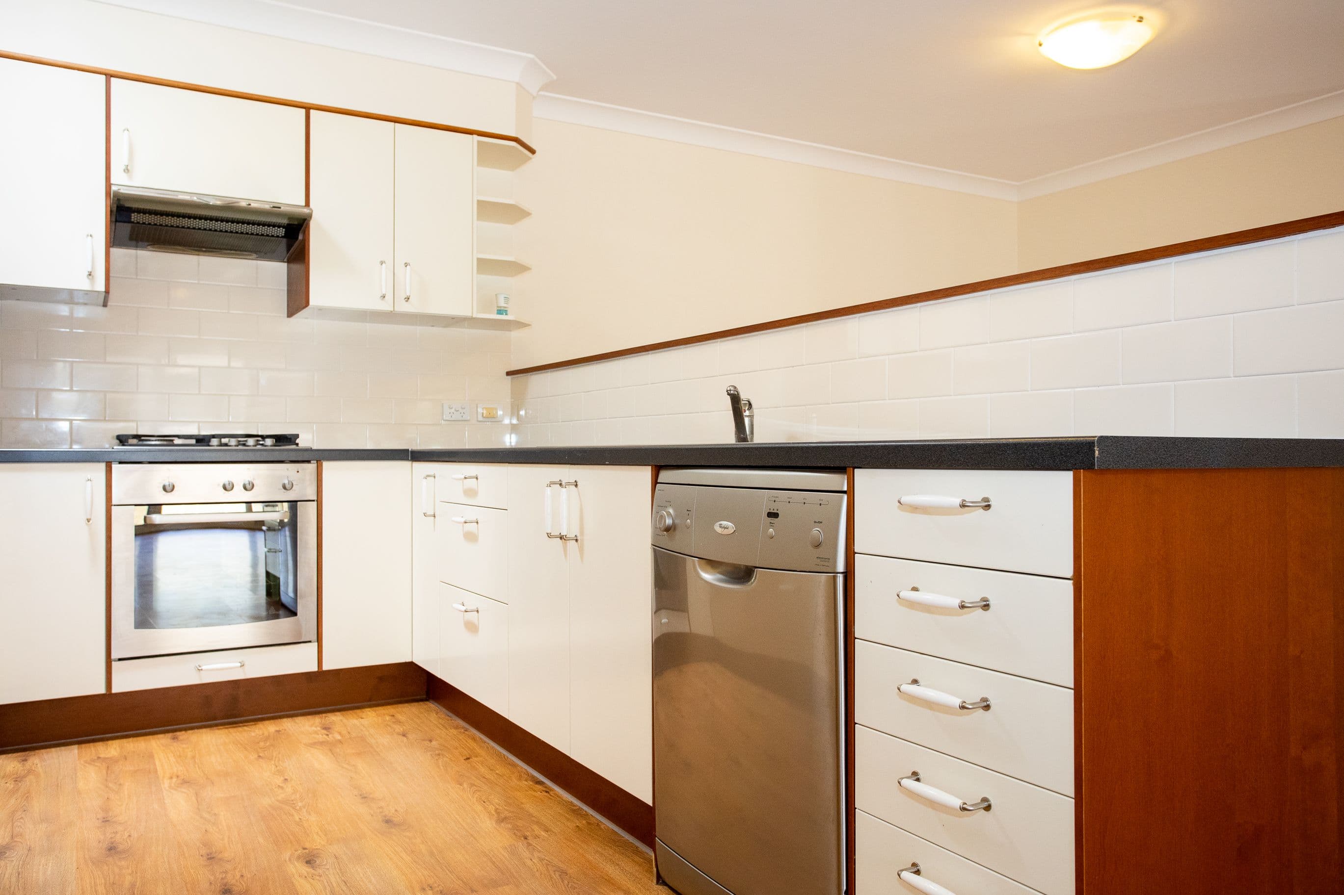 8 Elizabeth Avenue, Uralla NSW 2358, Uralla - Thumbnail 3