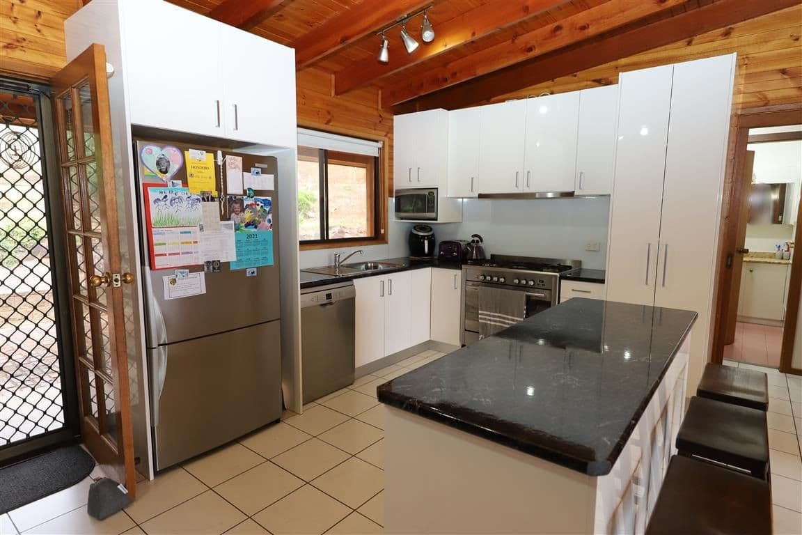 1 Snubba Crescent, Tumut NSW 2720, Tumut - Thumbnail 6