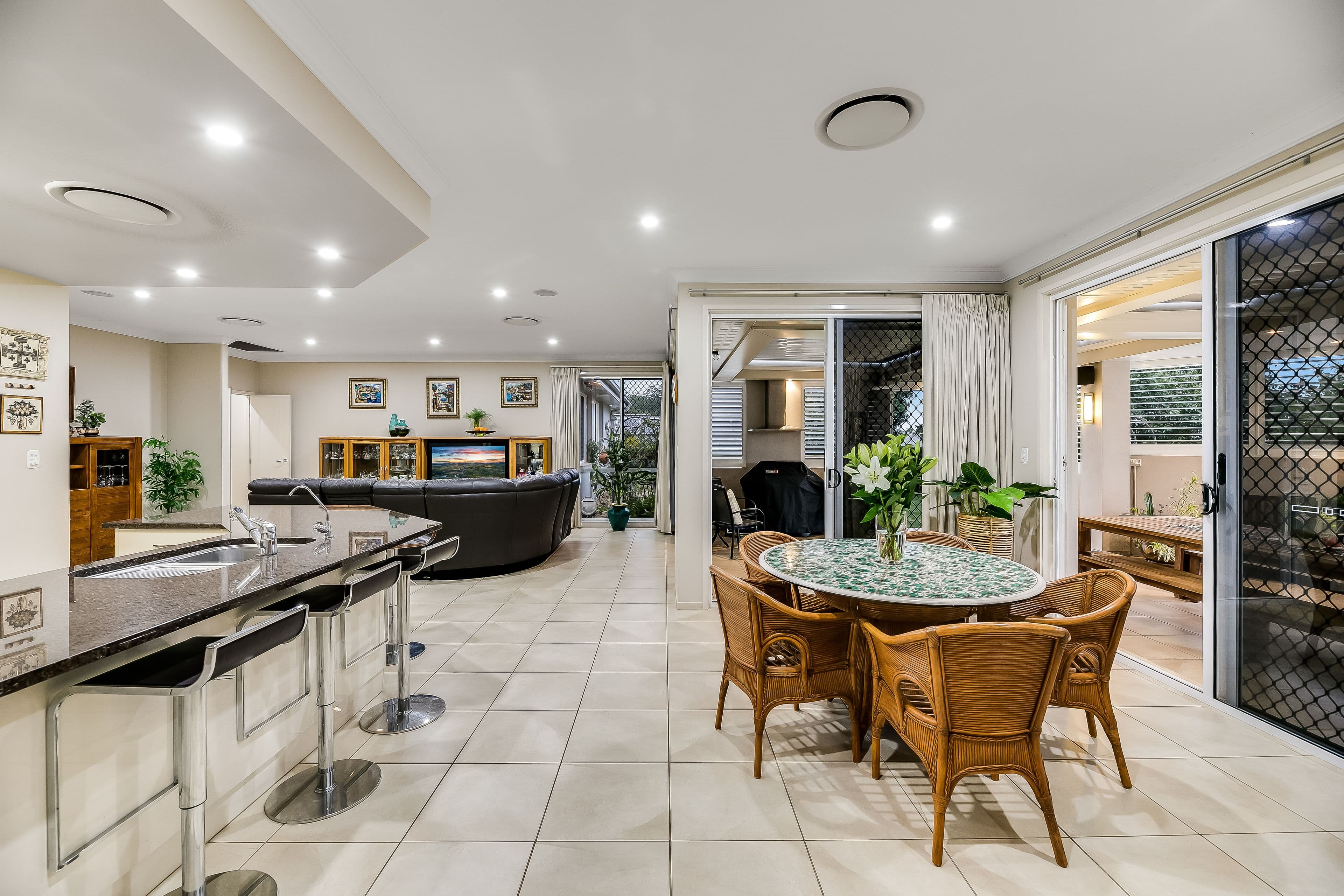 13 Caithness Court, Middle Ridge QLD 4350, Middle Ridge - Thumbnail 3