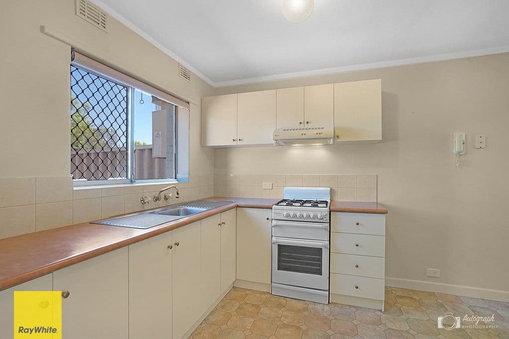 16/6 Seaton Place, Girrawheen WA 6064, Girrawheen - Thumbnail 3