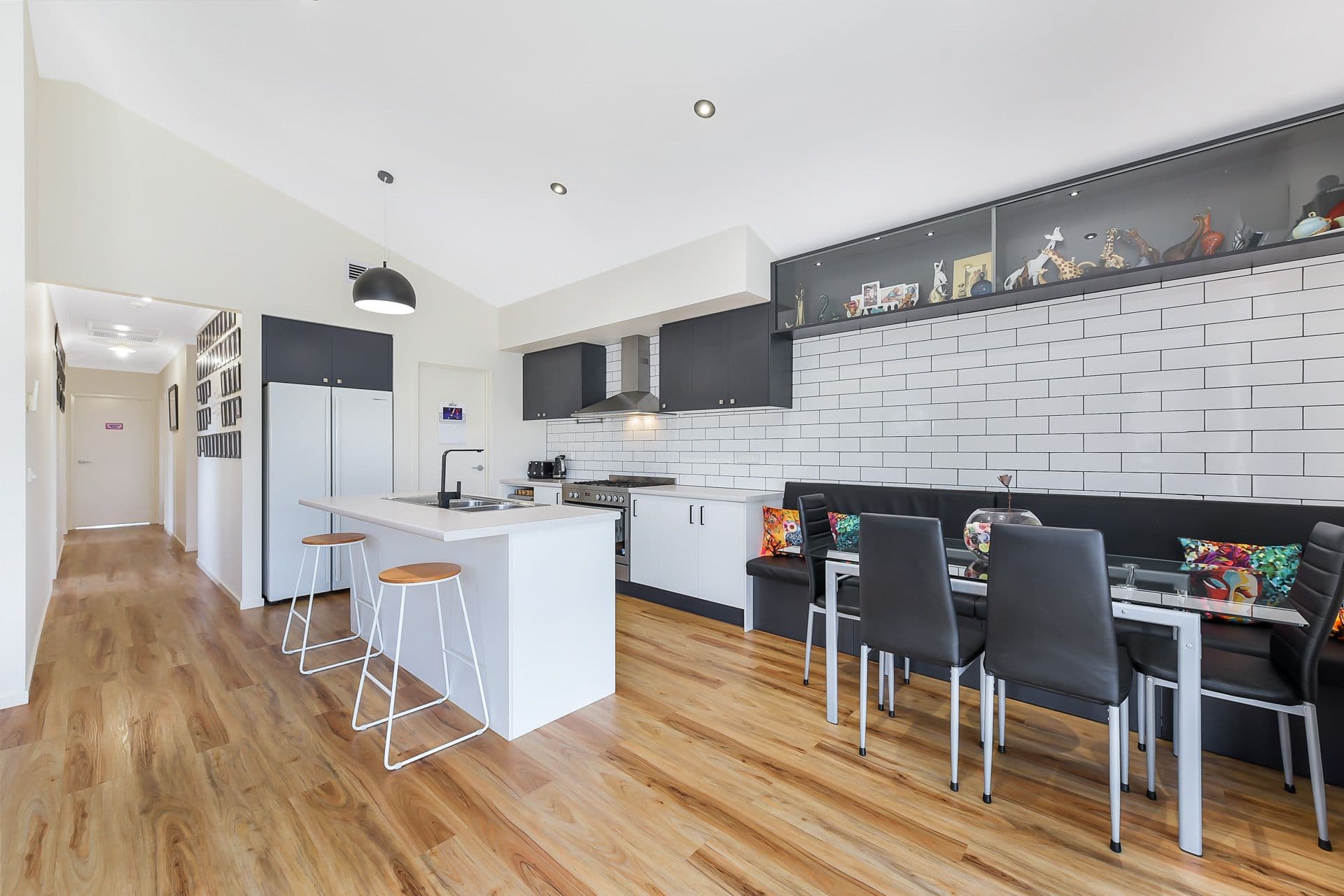 1 Comtois Lane, Clyde North VIC 3978, Clyde North - Thumbnail 6