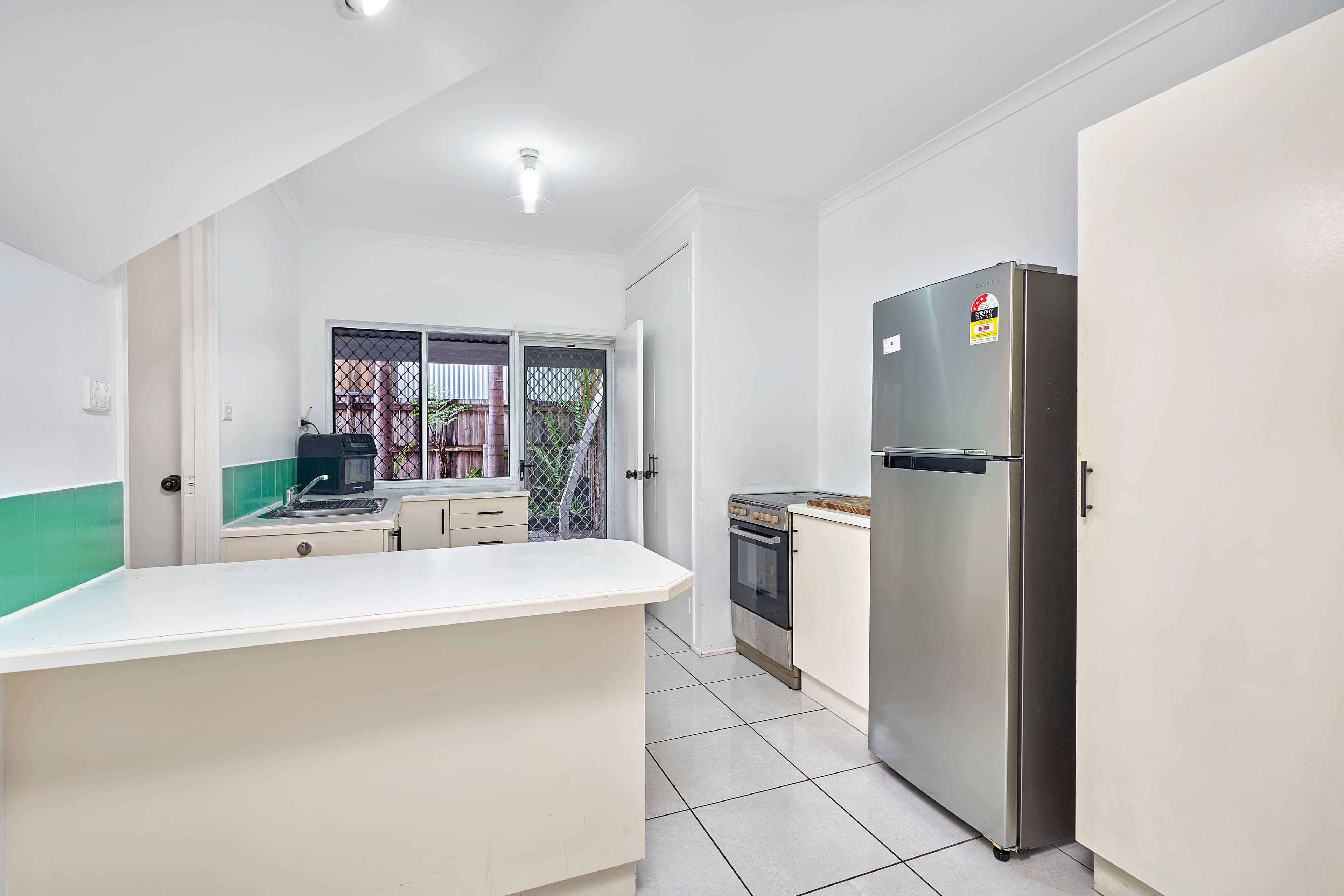21 Fairweather Street, Yorkeys Knob QLD 4878, Yorkeys Knob - Thumbnail 7