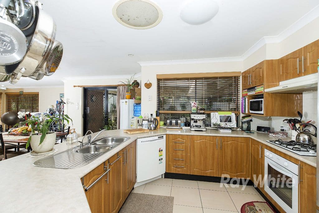 28 Forest Lake Way, Toronto - Thumbnail 3