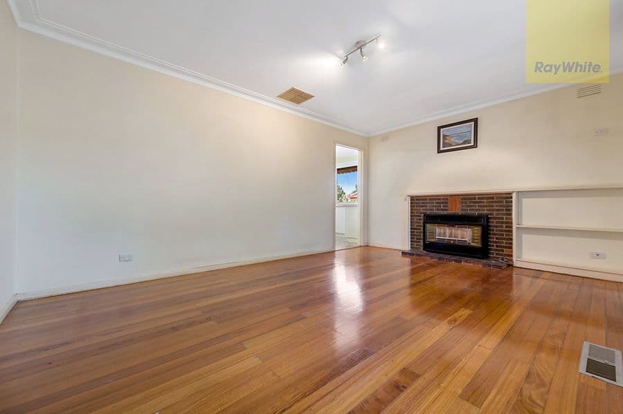 8 Rayfield Avenue, Craigieburn VIC 3064, Craigieburn - Thumbnail 3