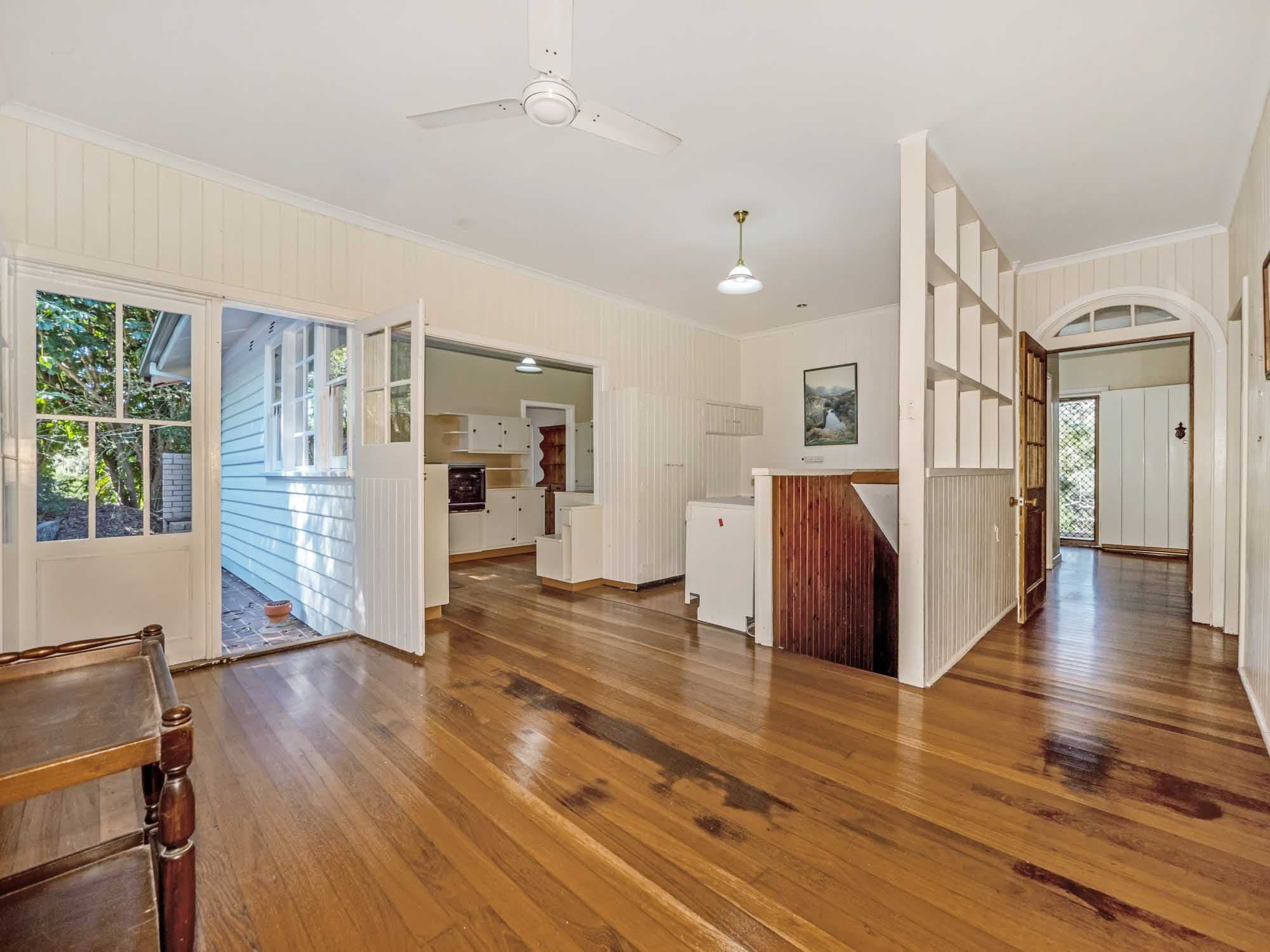 2 Showview Street, Girards Hill - Thumbnail 7