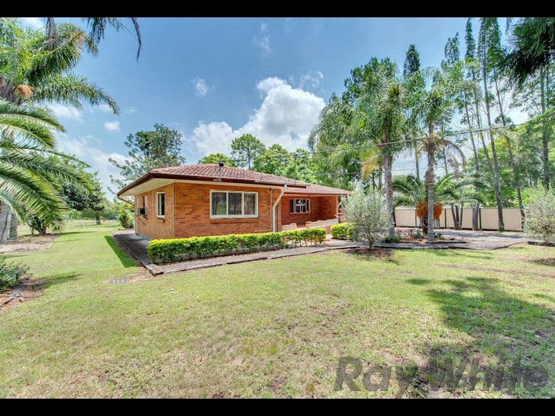 18 Andrew Street, Bundamba QLD 4304, Bundamba - Thumbnail 2