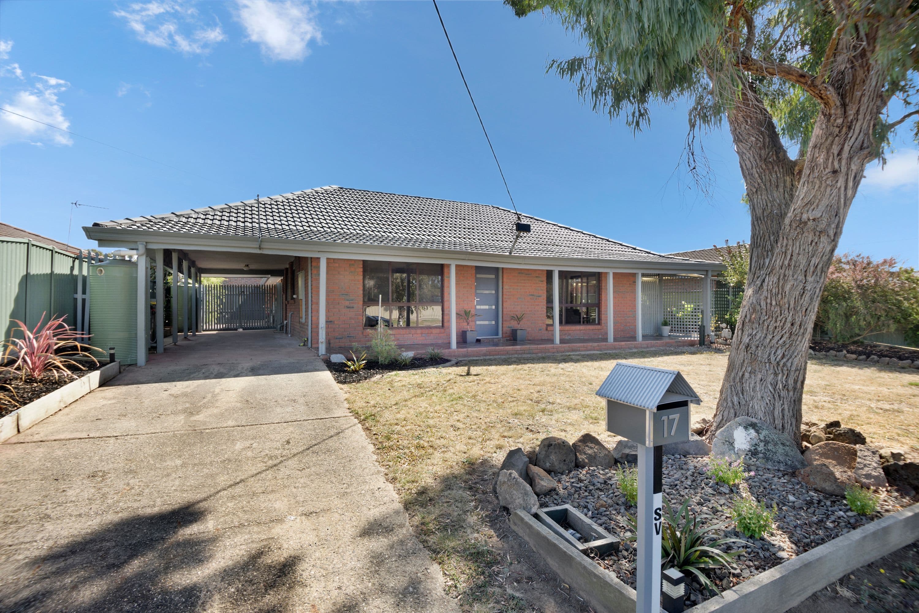 17 Sidbury Avenue, Wendouree VIC 3355, Wendouree - Image 1