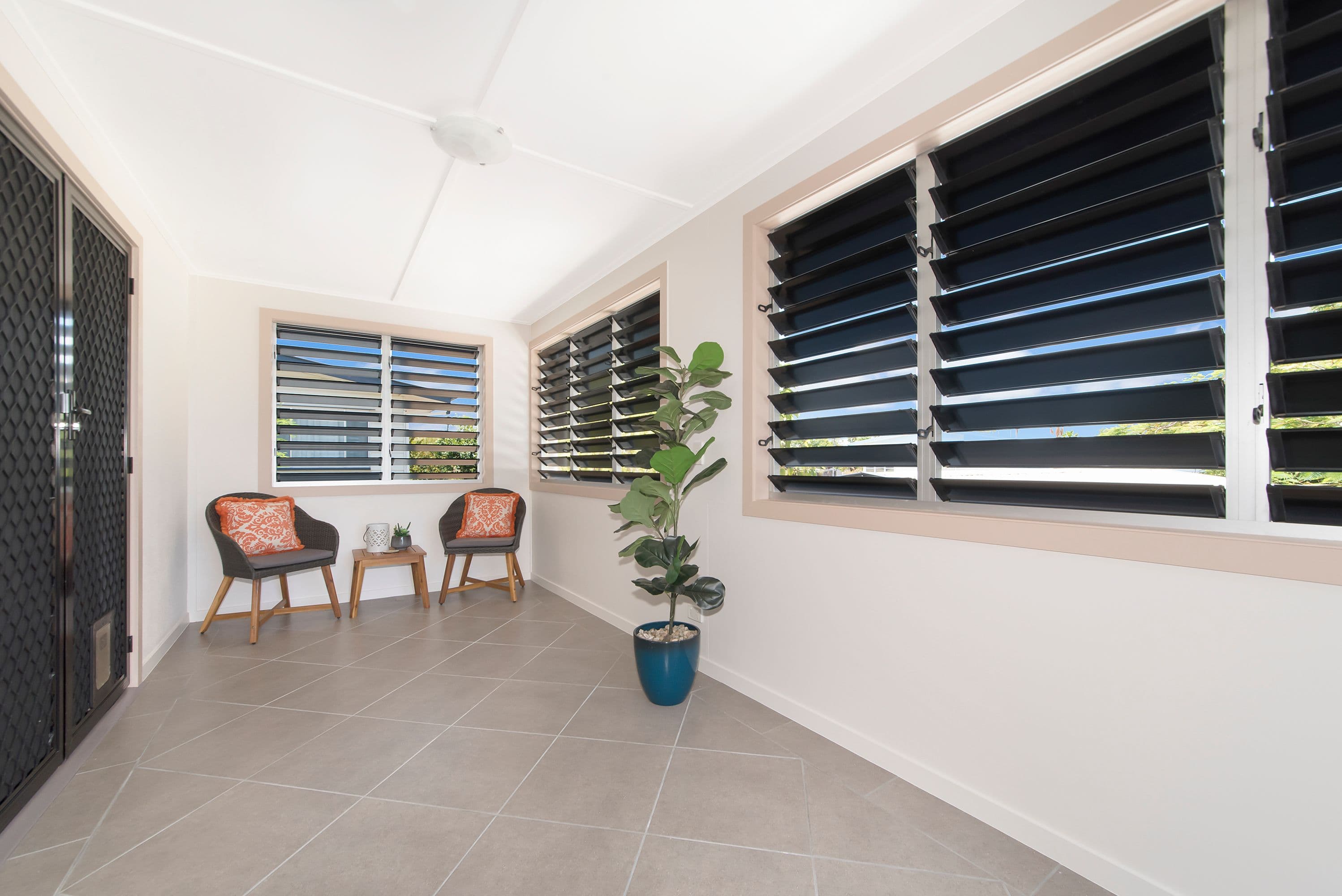 11 Brampton Avenue, Cranbrook QLD 4814, Cranbrook - Thumbnail 2