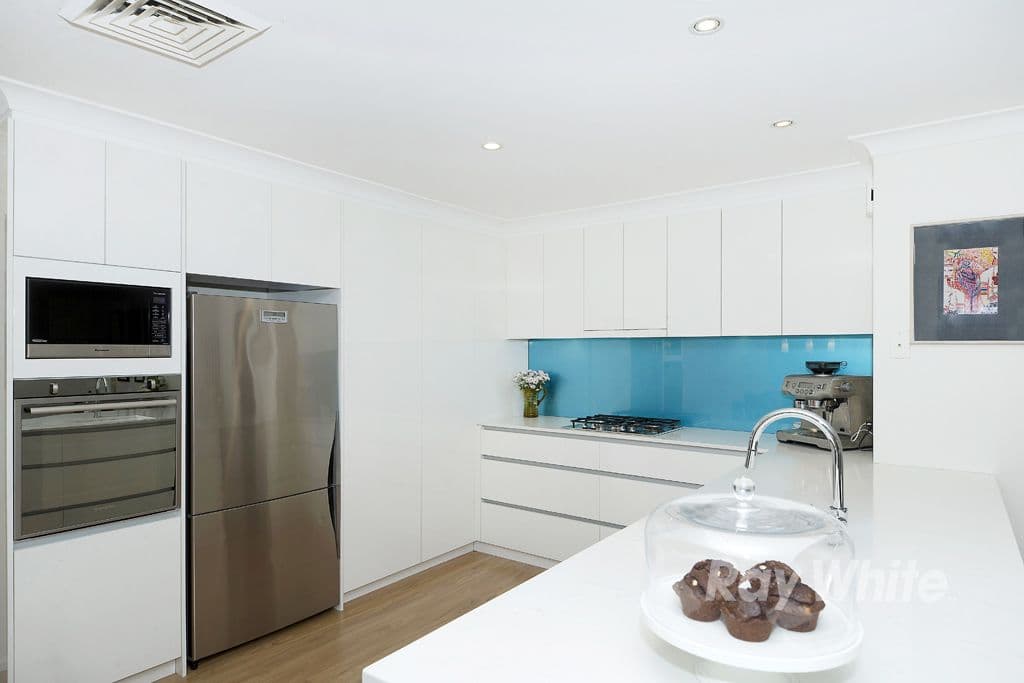 3 Lakeshore Close, Kilaben Bay - Thumbnail 3