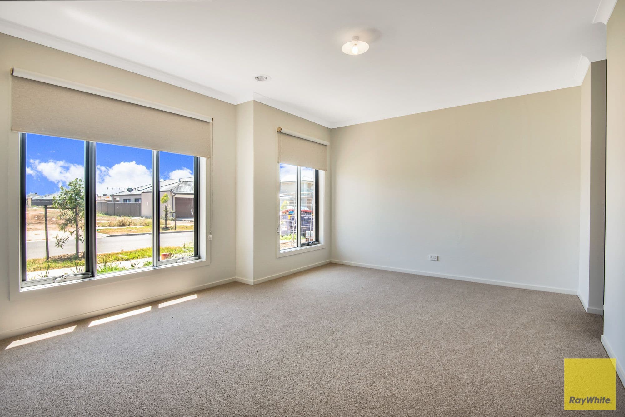 26 Paprika Way, Tarneit VIC 3029, Tarneit - Thumbnail 2