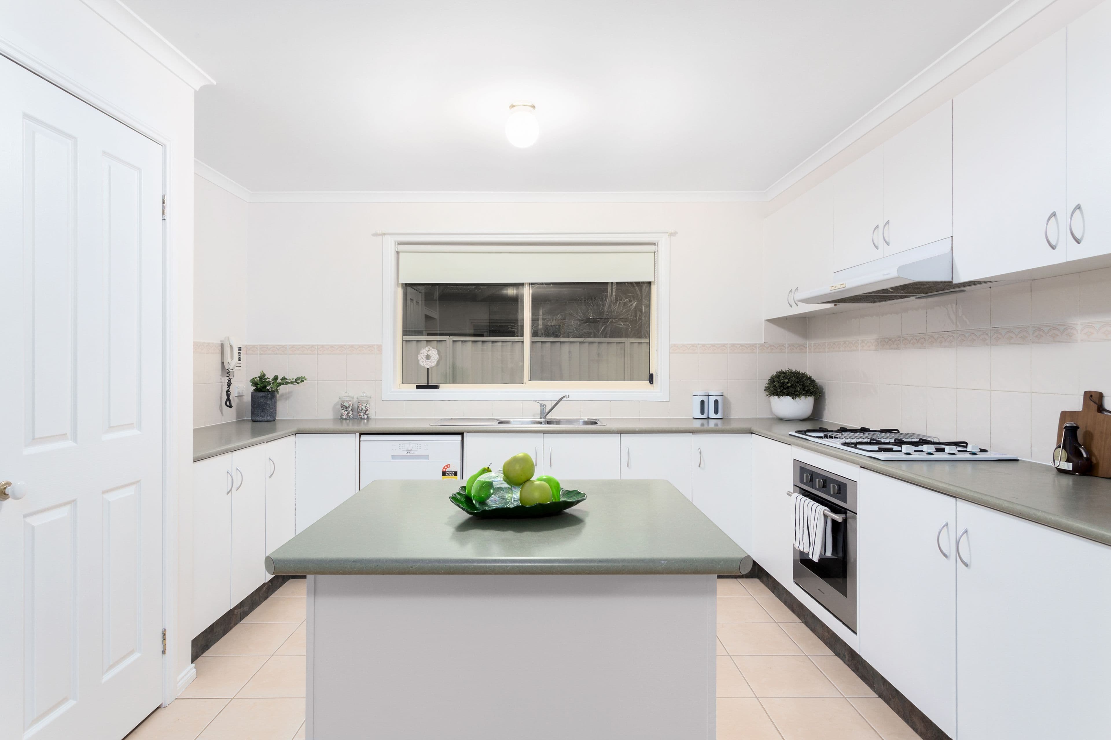 22 Ashwood Grove, Pakenham VIC 3810, Pakenham - Thumbnail 7