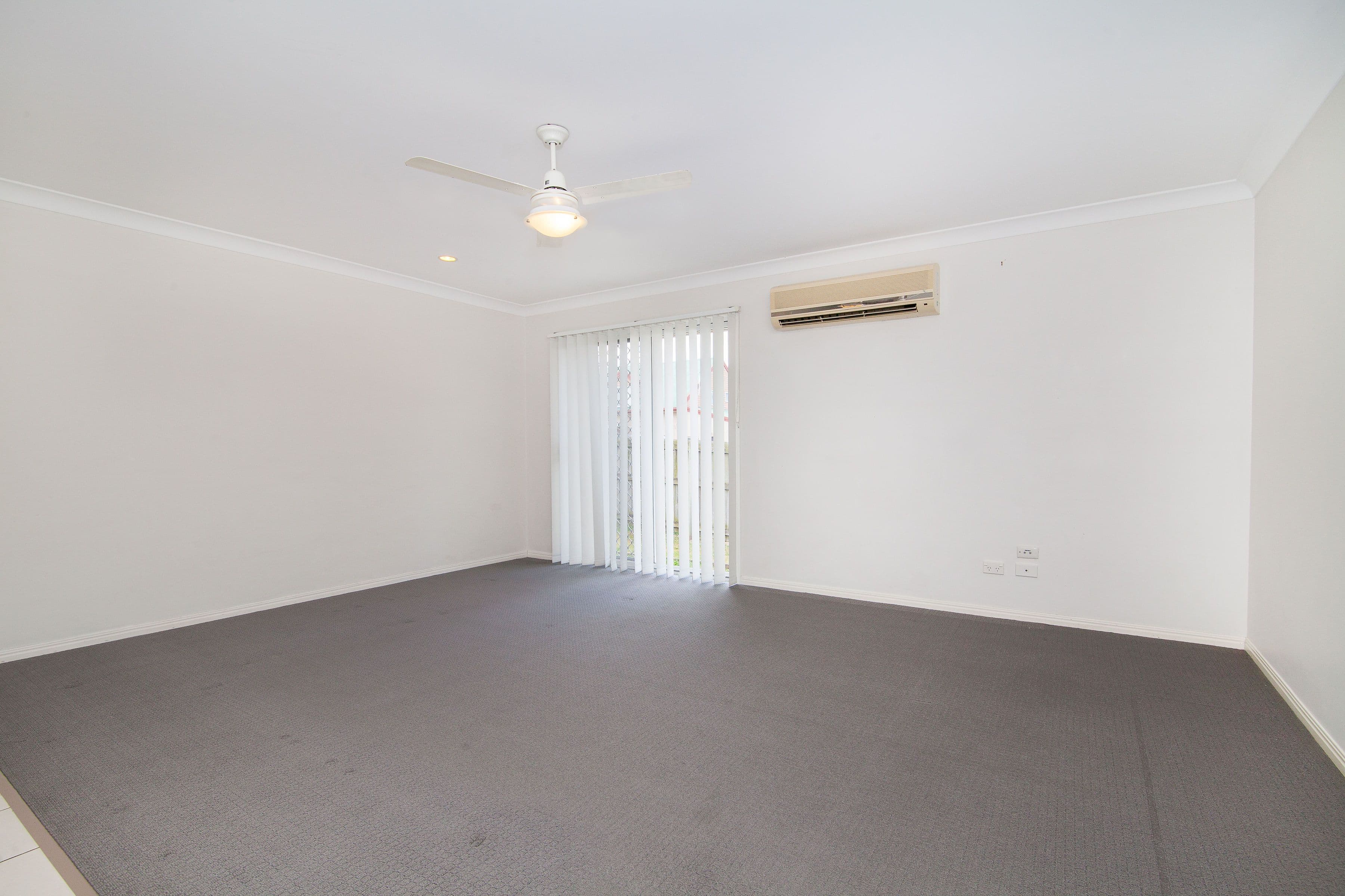 9 Barnes Street, Redbank Plains QLD 4301, Redbank Plains - Thumbnail 5