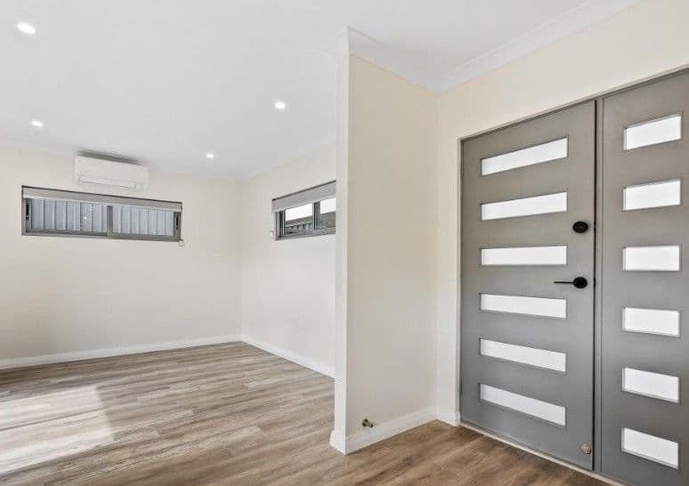 4B Mereworth Way, Marangaroo WA 6064, Marangaroo - Thumbnail 2