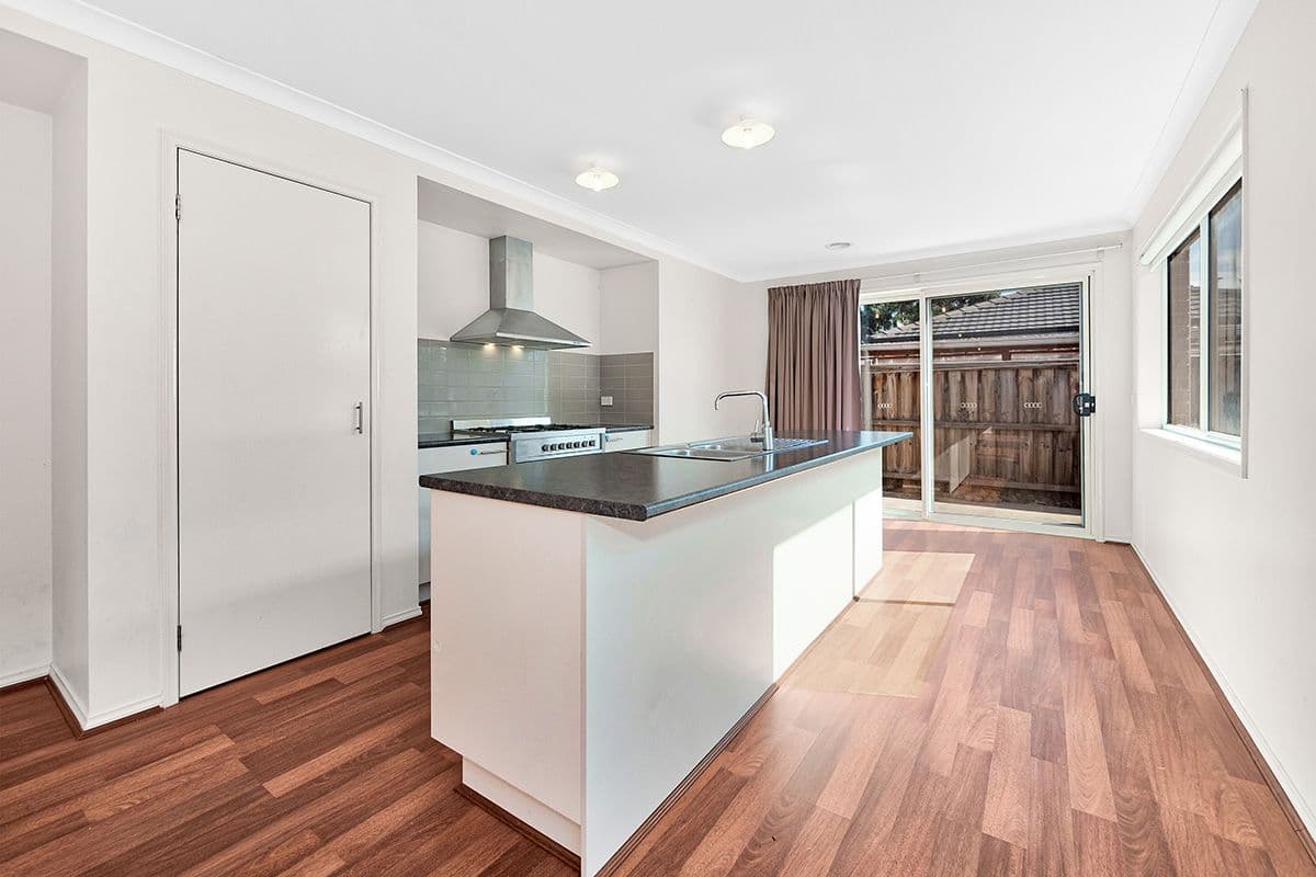 7 Dickens Street, Cranbourne West VIC 3977, Cranbourne West - Thumbnail 5