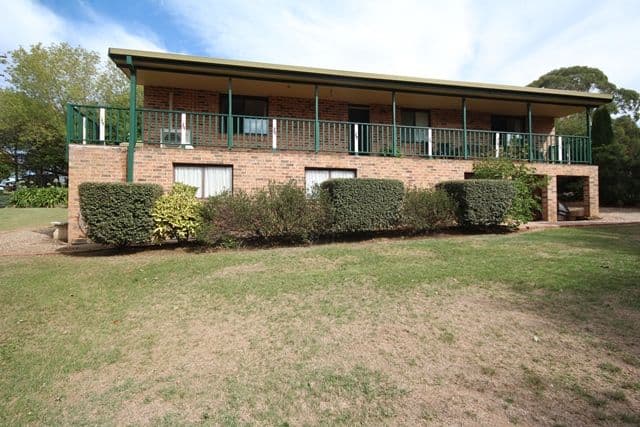 61 Curtis Street, Oberon - Thumbnail 2