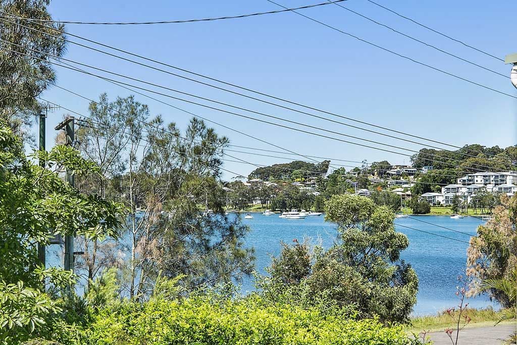 72 Alexander Parade, Arcadia Vale - Thumbnail 2