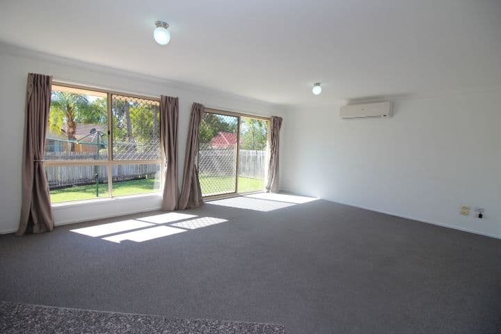 31 Usher Avenue, Labrador QLD 4215, Labrador - Thumbnail 3