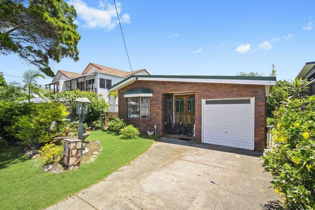 86 Dolphin Avenue, Mermaid Beach QLD 4218, Mermaid Beach - Image 1