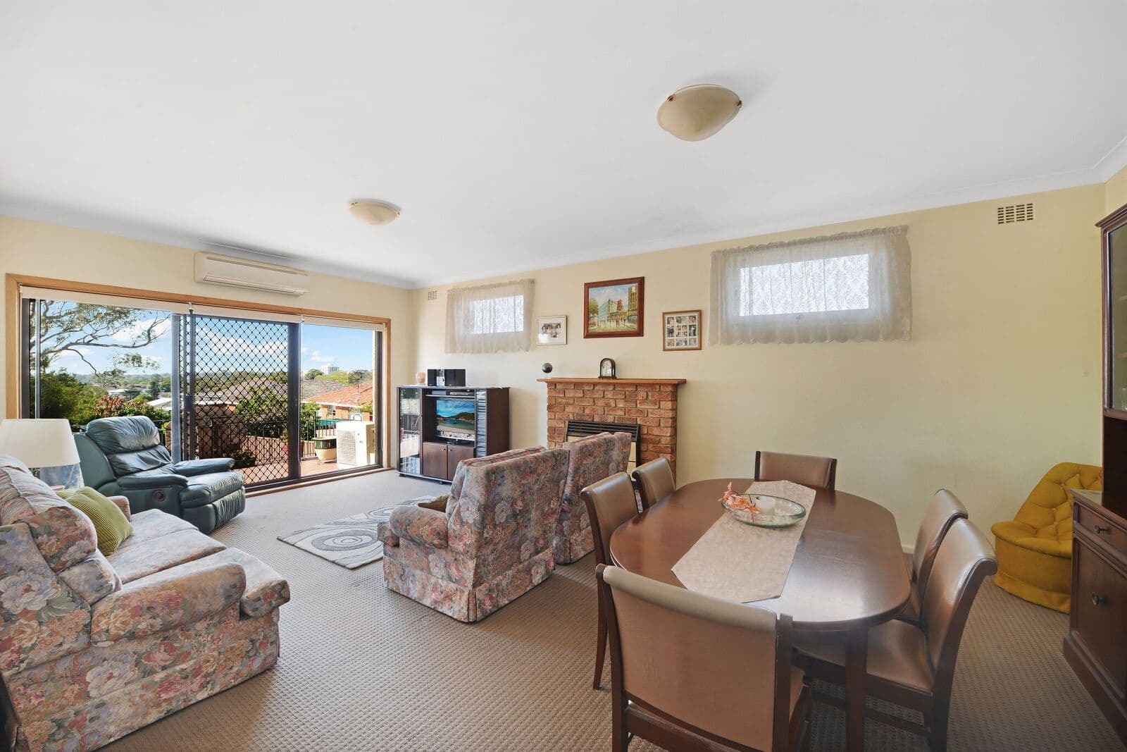 8 Bathurst Street, Gymea - Thumbnail 2