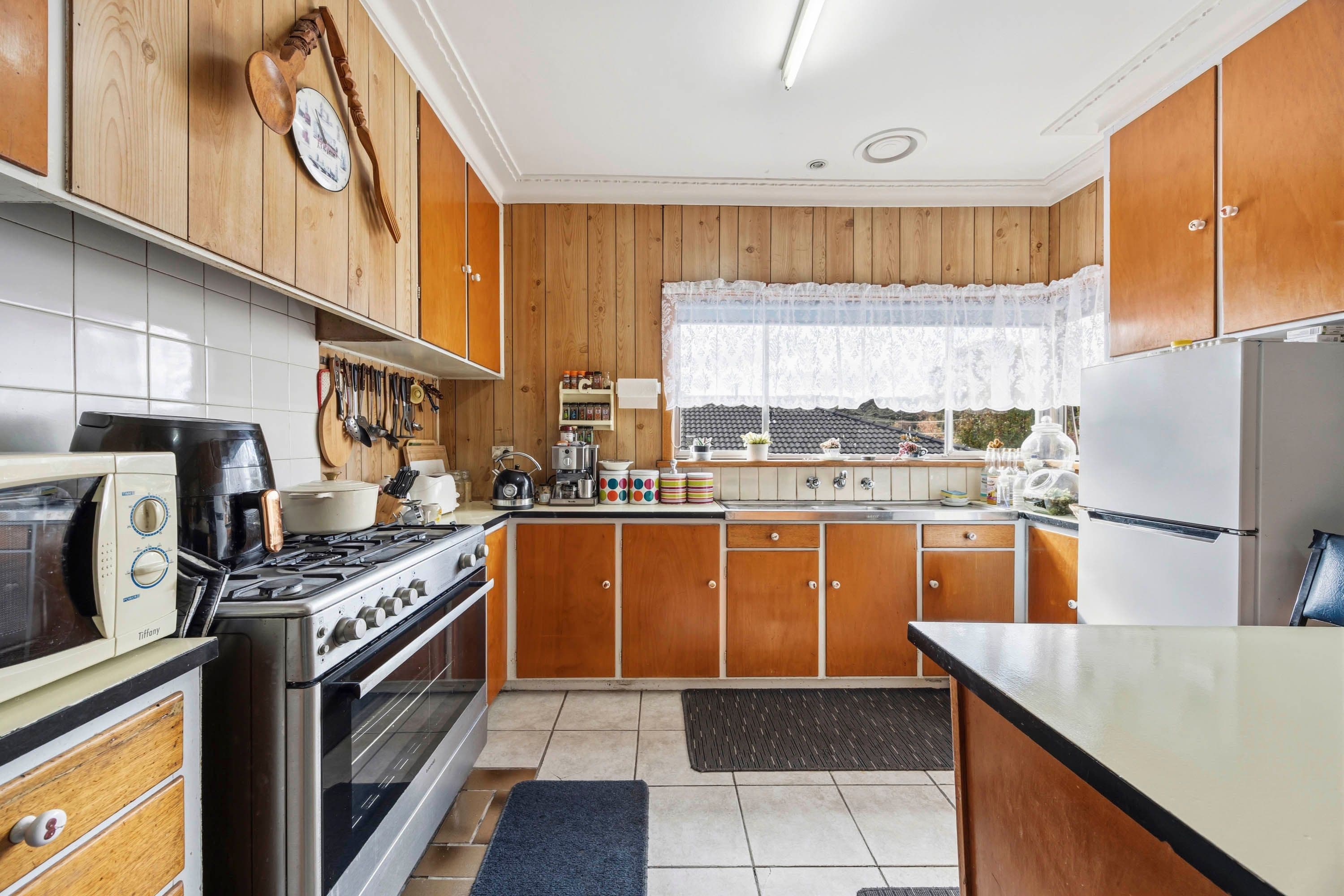 1 Ainley Street, Brown Hill VIC 3350, Brown Hill - Thumbnail 8