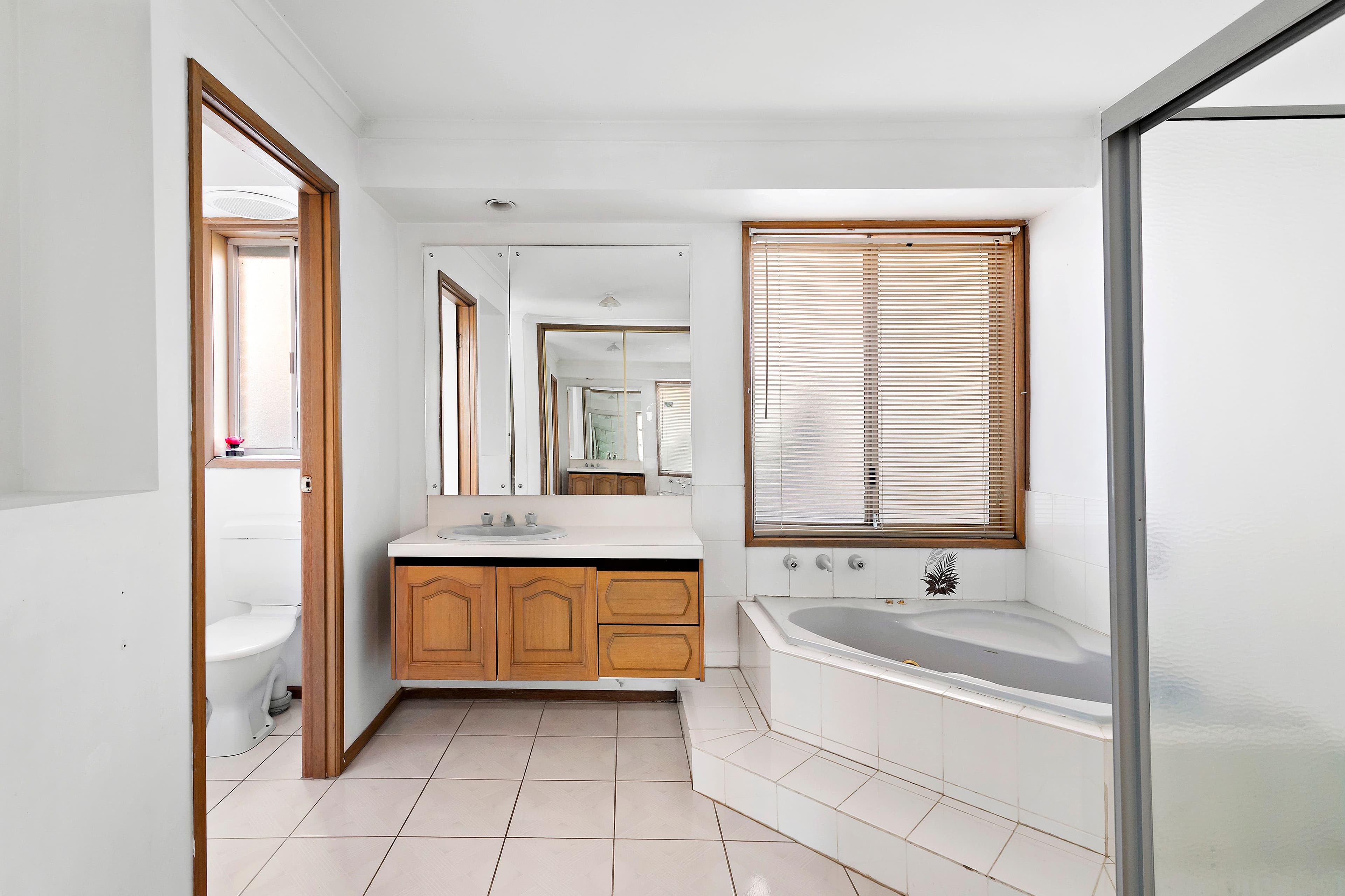 4 Sandalwood Drive, Oakleigh South VIC 3167, Oakleigh South - Thumbnail 7
