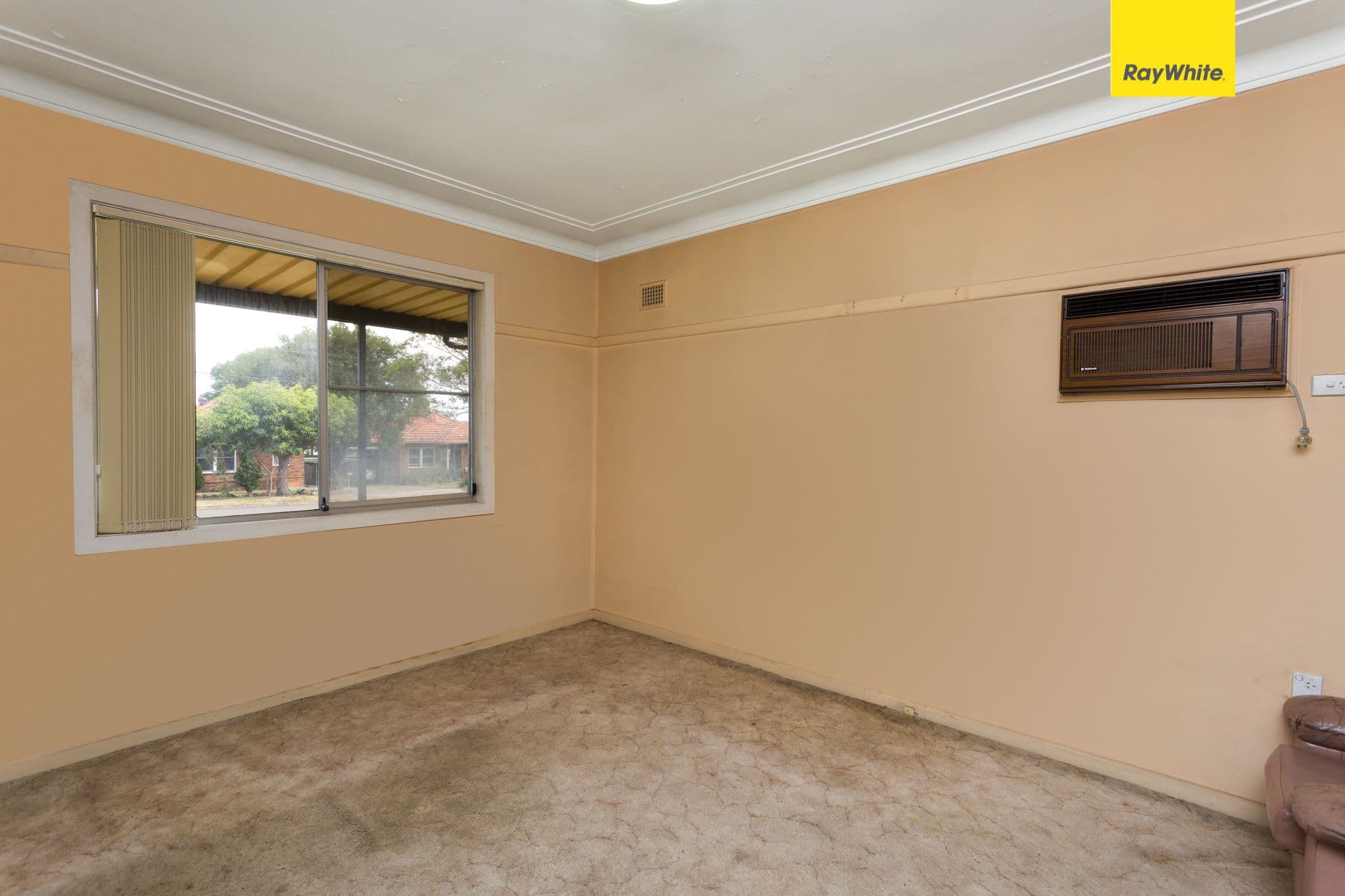 20 Carlton Parade, Punchbowl - Thumbnail 2